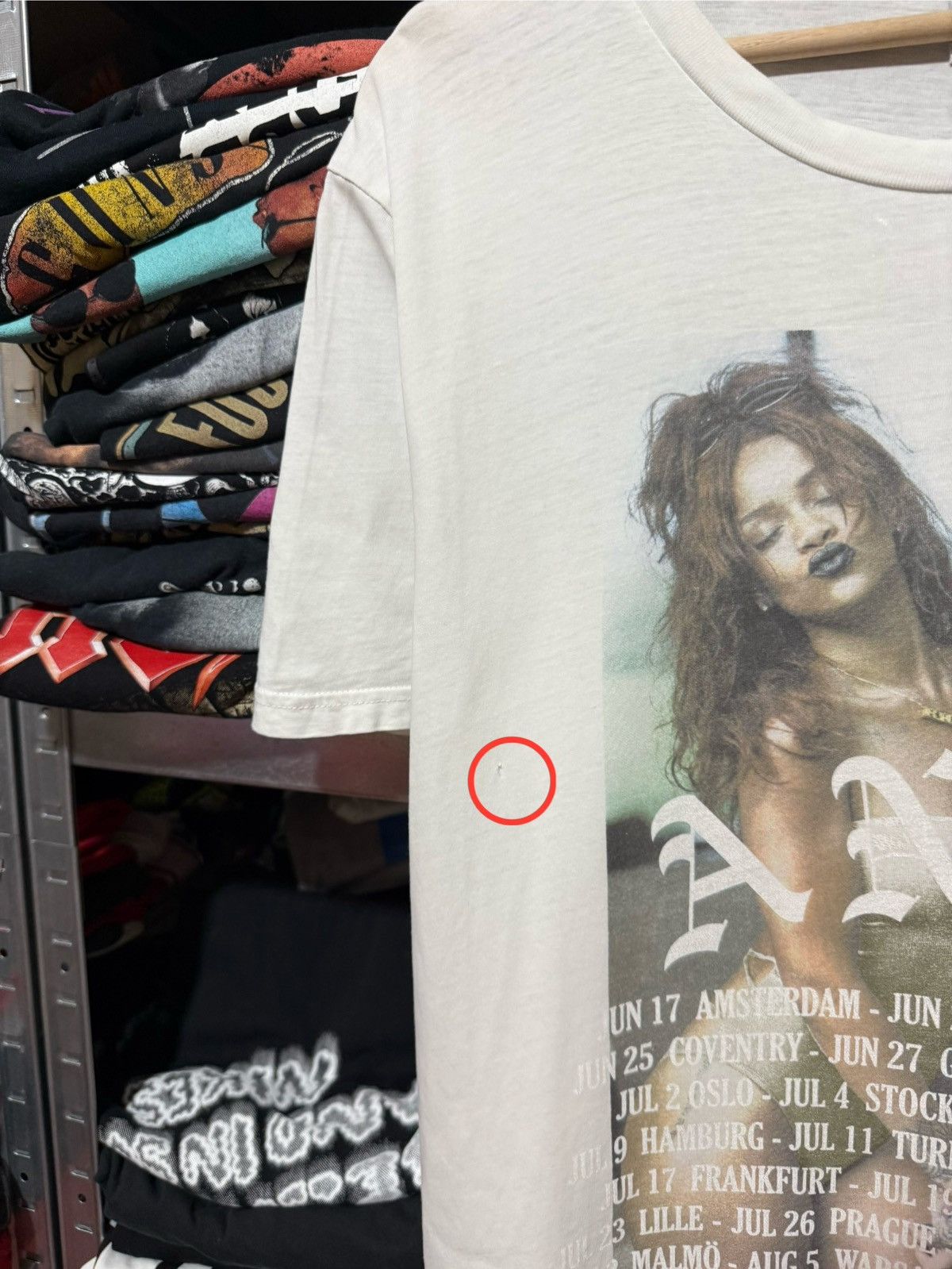 Rihanna Rihanna “ Anti World Tour 2016 “ Rap T-Shirt Y2K Hype Size US XL / EU 56 / 4 - 6 Thumbnail