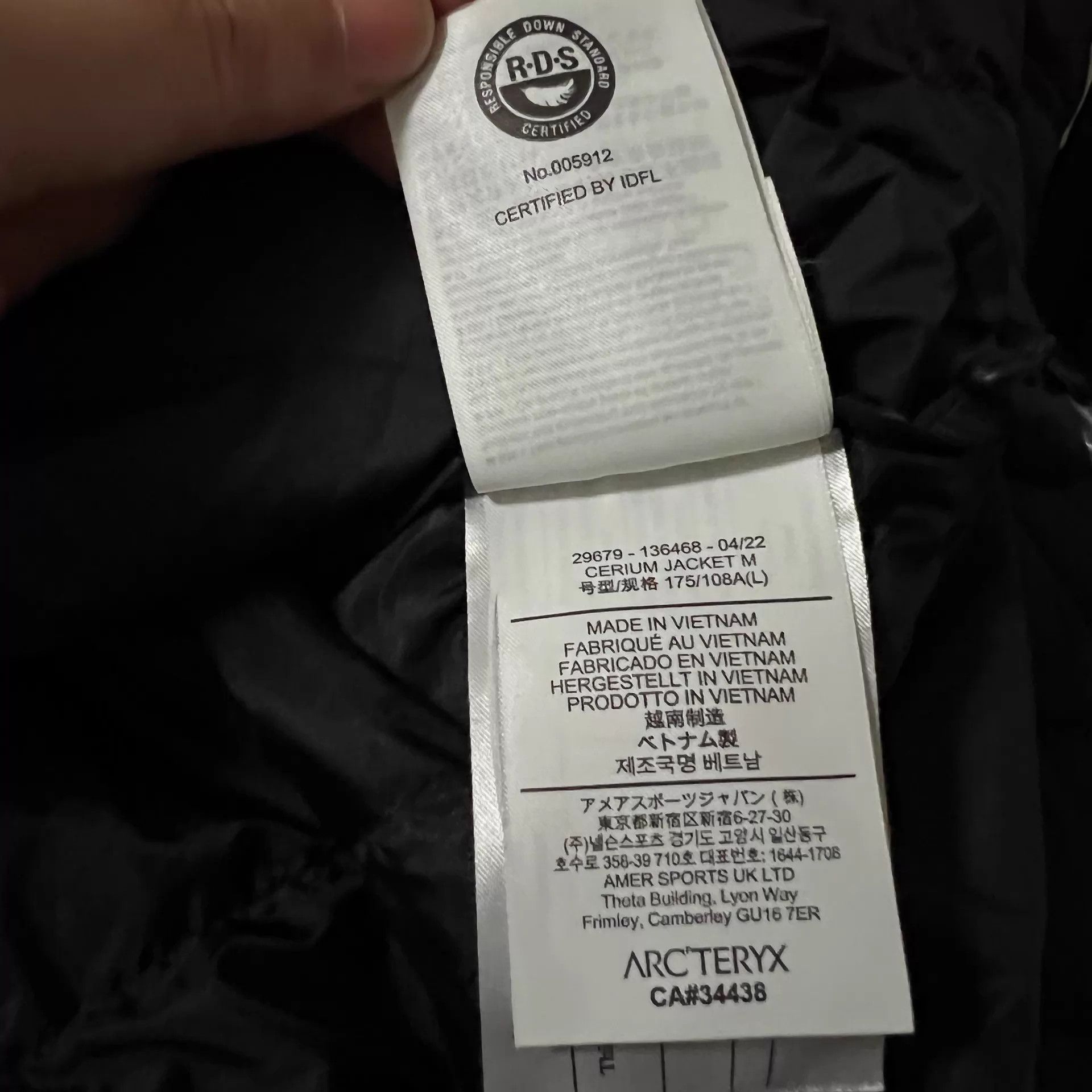 Arc'teryx Arcteryx Cerium L Embroidered Logo Collar Down 99New Size US L / EU 52-54 / 3 - 8 Thumbnail
