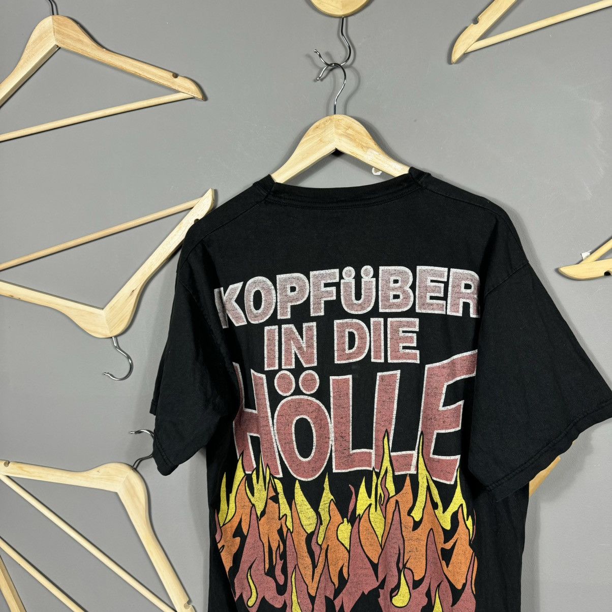 Band Tees × Vintage Vintage 1993 Die Arzte Kopfüber in Die Hölle AOP T-shirt Size US XL / EU 56 / 4 - 10 Thumbnail