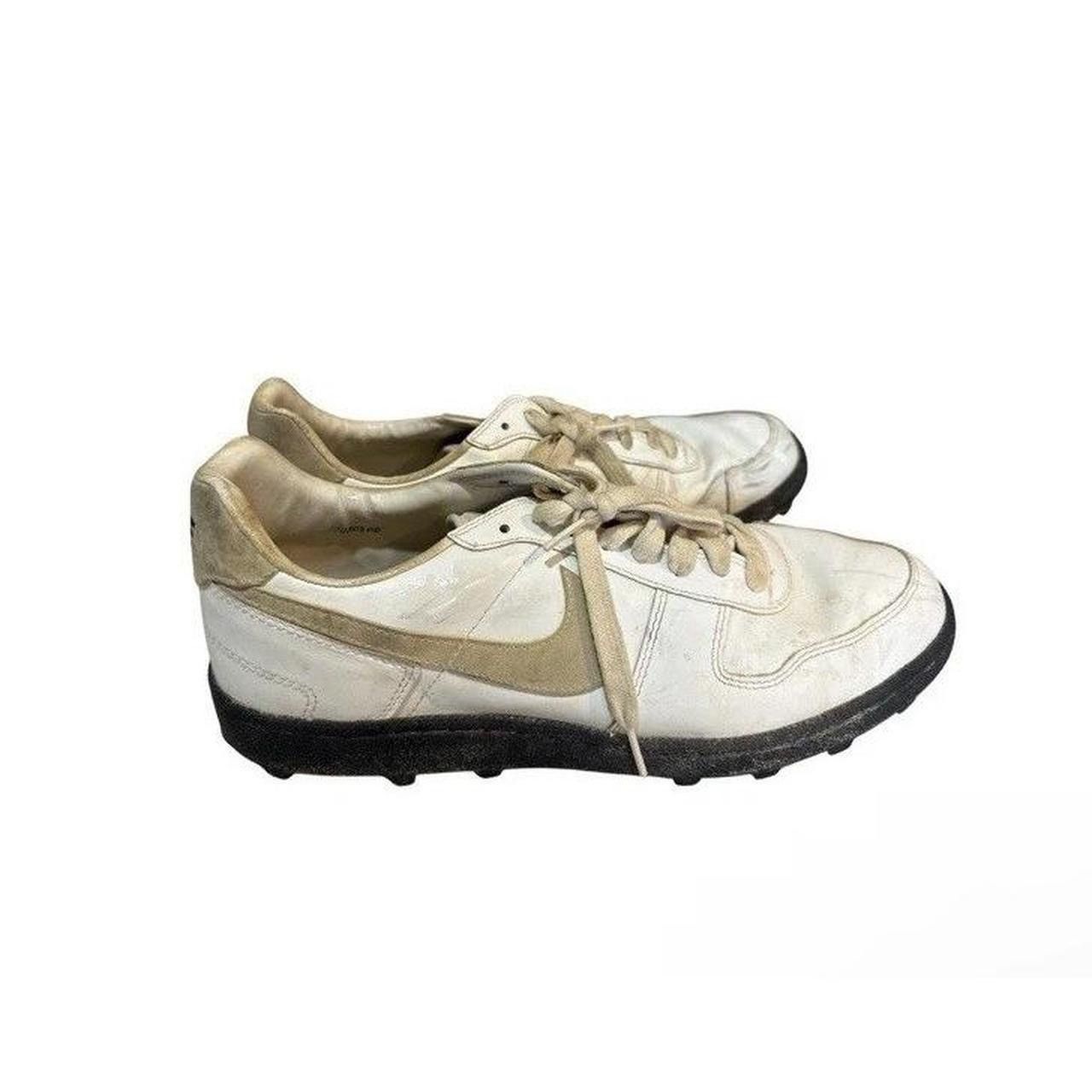 Nike Vintage Nike Land Shark Shoes Cleats 1983 870305 PA Size 13 Size US 13 / EU 46 - 1 Thumbnail