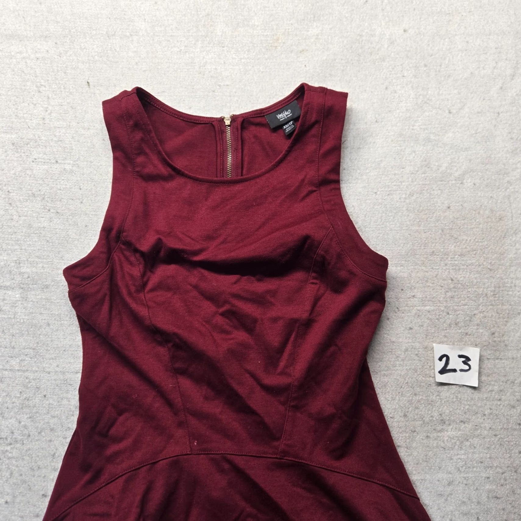 Mossimo VINTAGE Mossimo Red Fit & Flare Knit Dress Short Sleeve Knee Length Women's XS Size 26" / US 2 / IT 38 - 2 Thumbnail