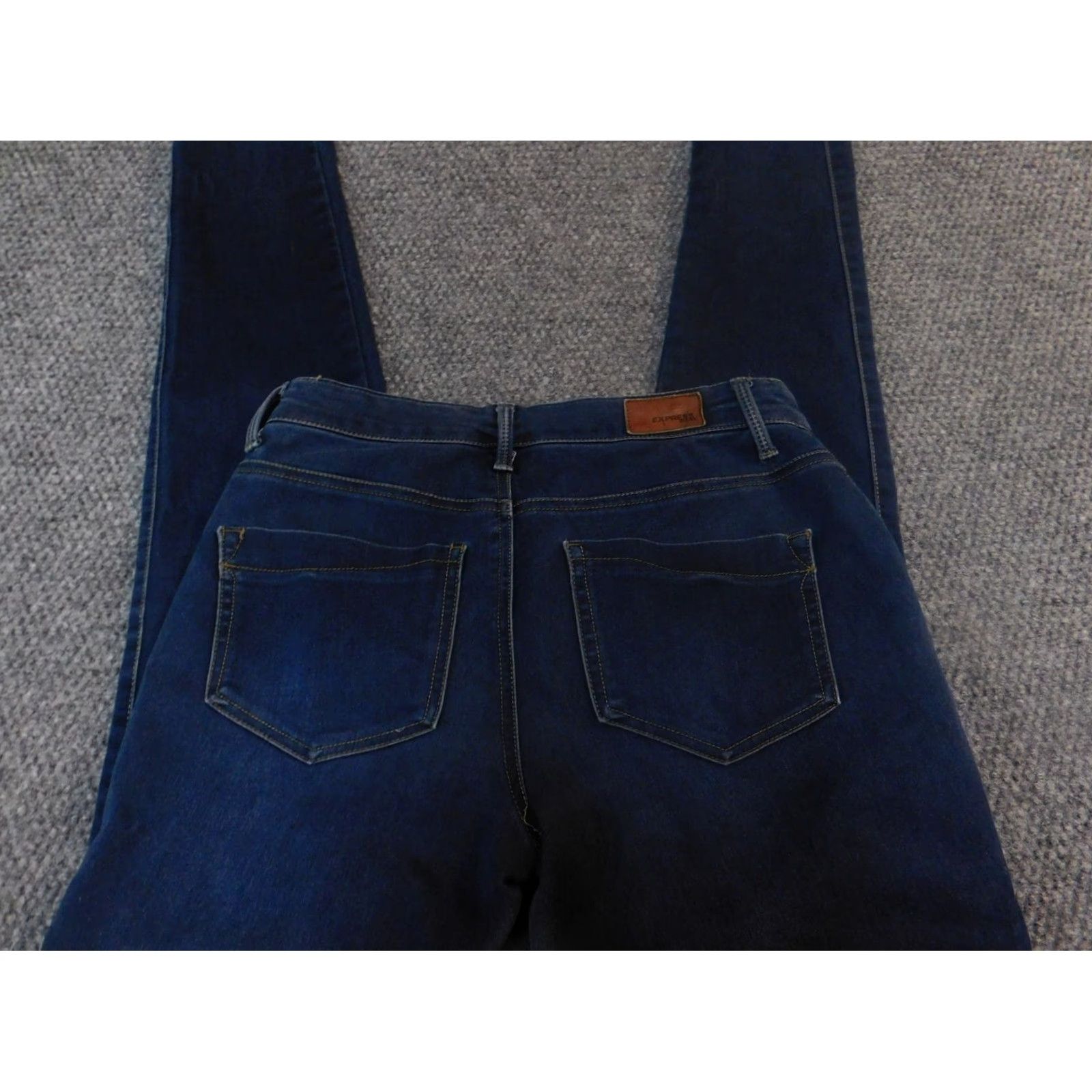 Express Express Jeans Womens 27x31 Blue Straight Stretch Denim Zip Classic Regular Mens? No — Women’s Jeans Style Straight 27x31 Blue Size 27" / US 4 / IT 40 - 6 Thumbnail