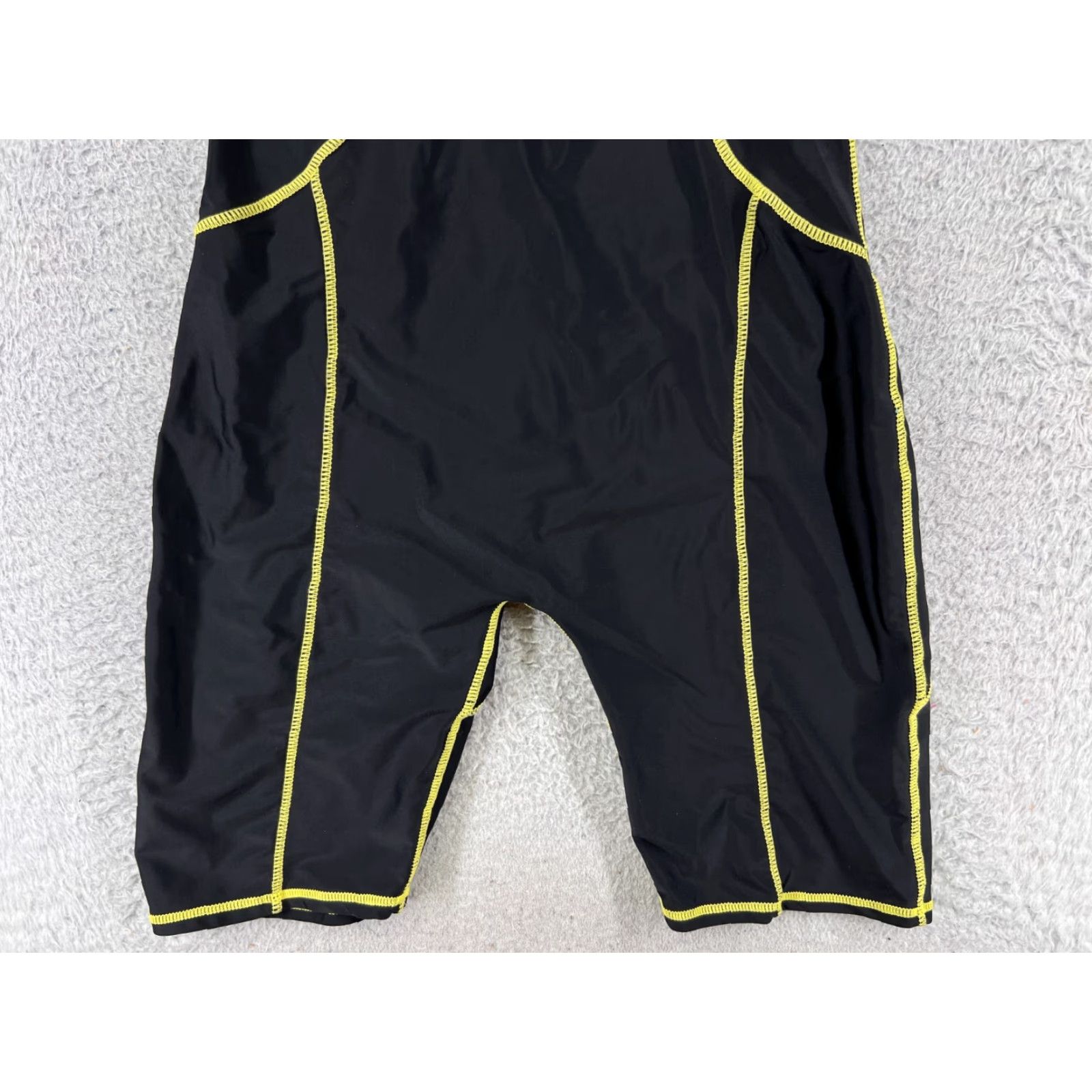 Vintage ROSKIKI Swimsuit One Piece Women's Black Short Sleeve Sports Nylon Logo Size M Size 32" / US 10 / IT 46 - 7 Thumbnail