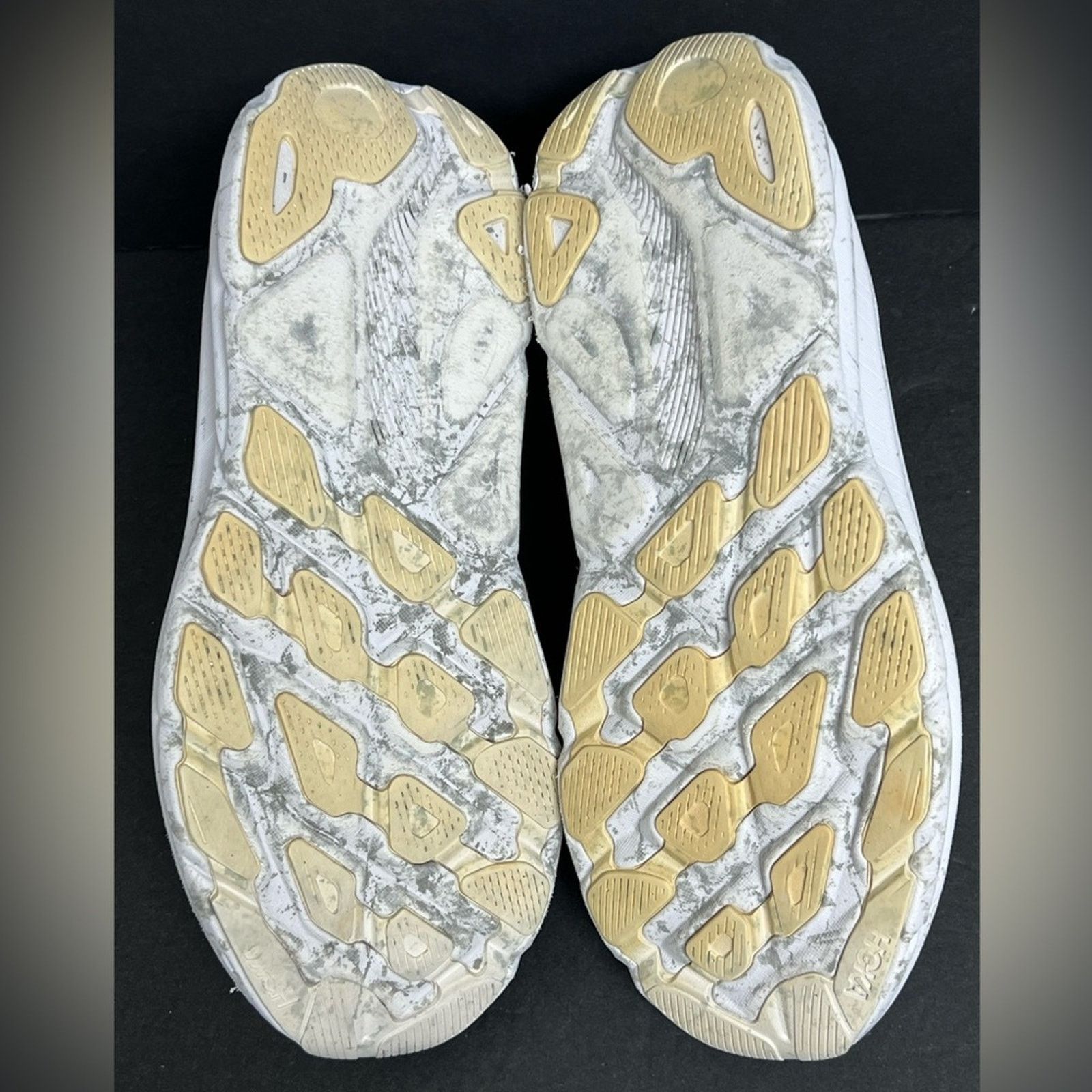 Hoka Hoka One One Clifton 9 White Women's 1127896 WWH Running 9.5 Size US 9.5 / IT 39.5 - 8 Thumbnail
