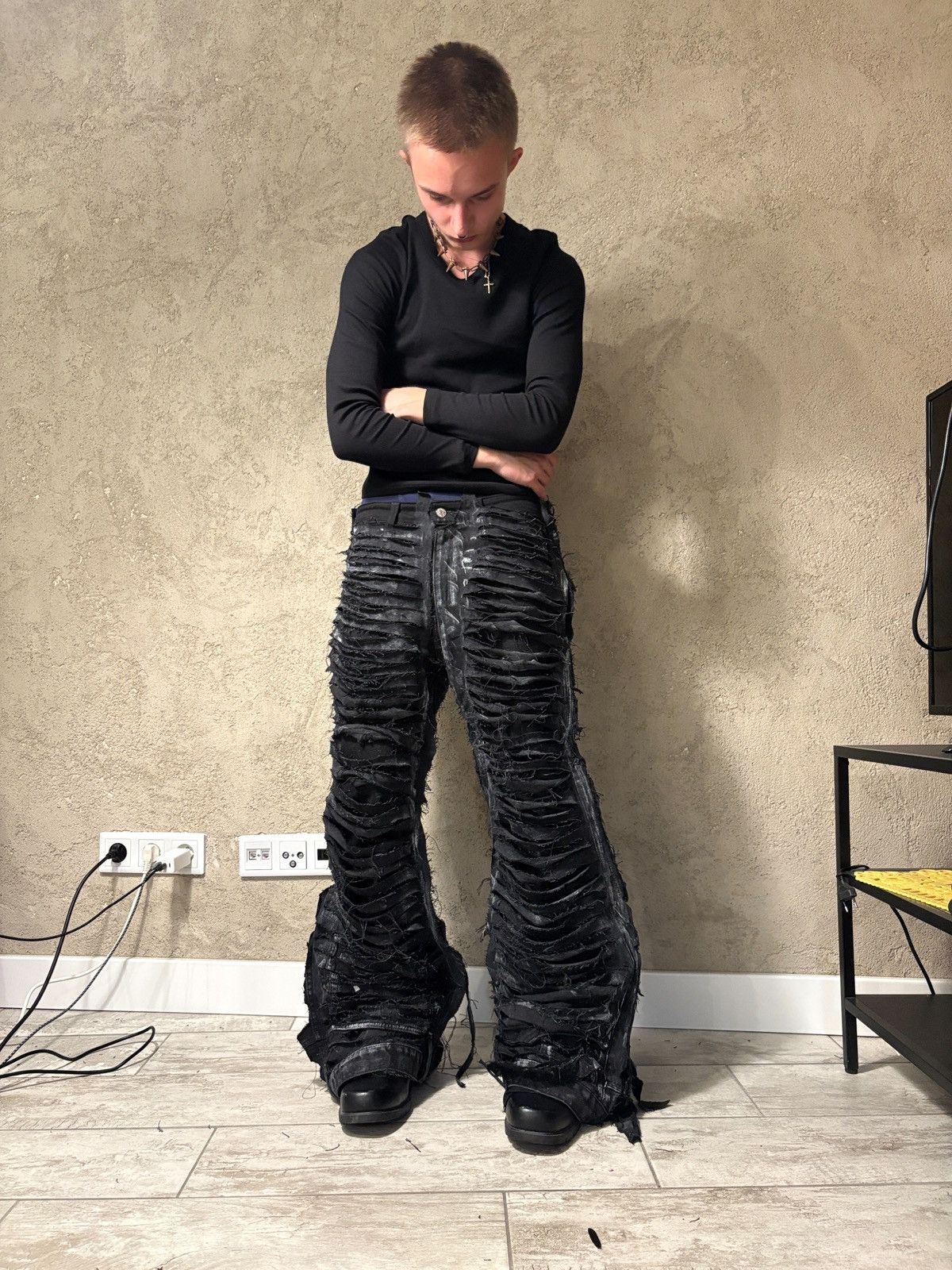 Japanese Brand distressed Black flare Jeans – Handmade Streetwear Pants Size US 36 / EU 52 - 4 Thumbnail