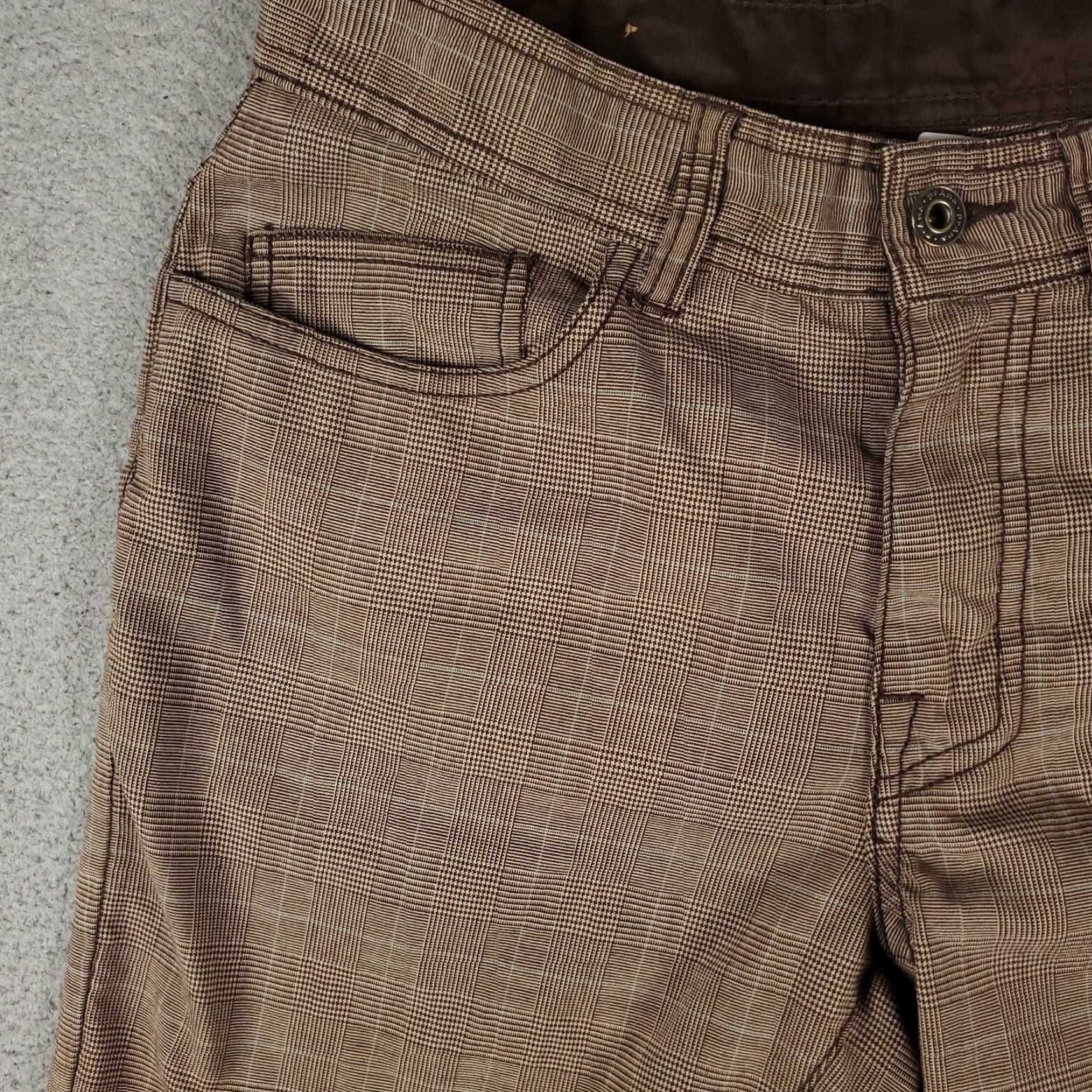 Prana prAna Shorts Mens 30 Brown 5 Pocket Flat Front Chino Casual Dress Pants Wool? No. (only use original words) Size US 30 / EU 46 - 2 Thumbnail