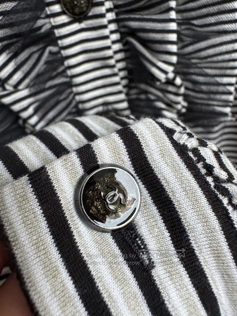 Chanel Chanel Black and white striped long sleeves Size XXS / US 00 / IT 34 - 5 Thumbnail
