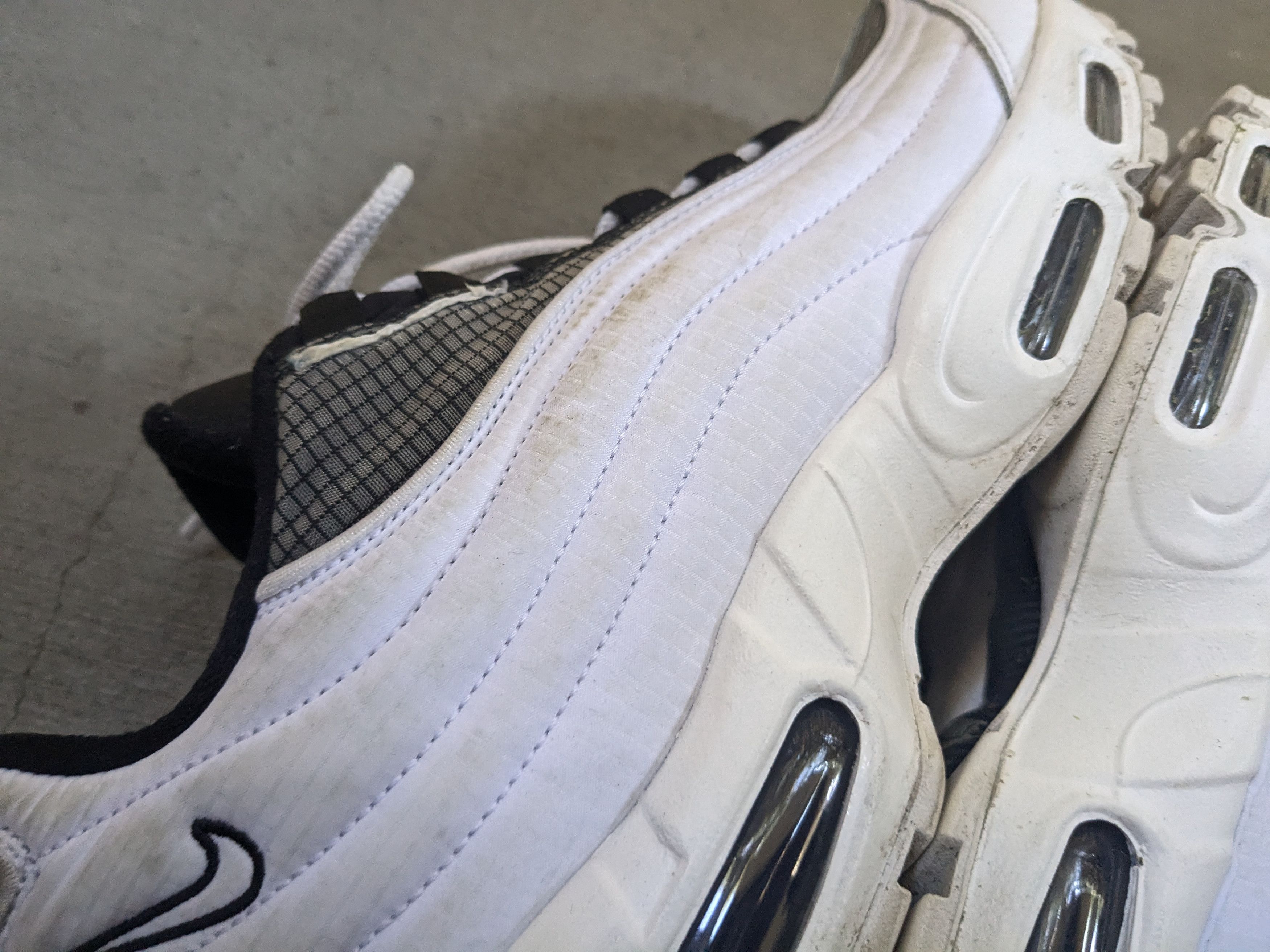 Nike NIKE Air Max 95 White Black 11.5 Nike ID DA7559-991 Size US 11.5 / EU 44-45 - 9 Thumbnail