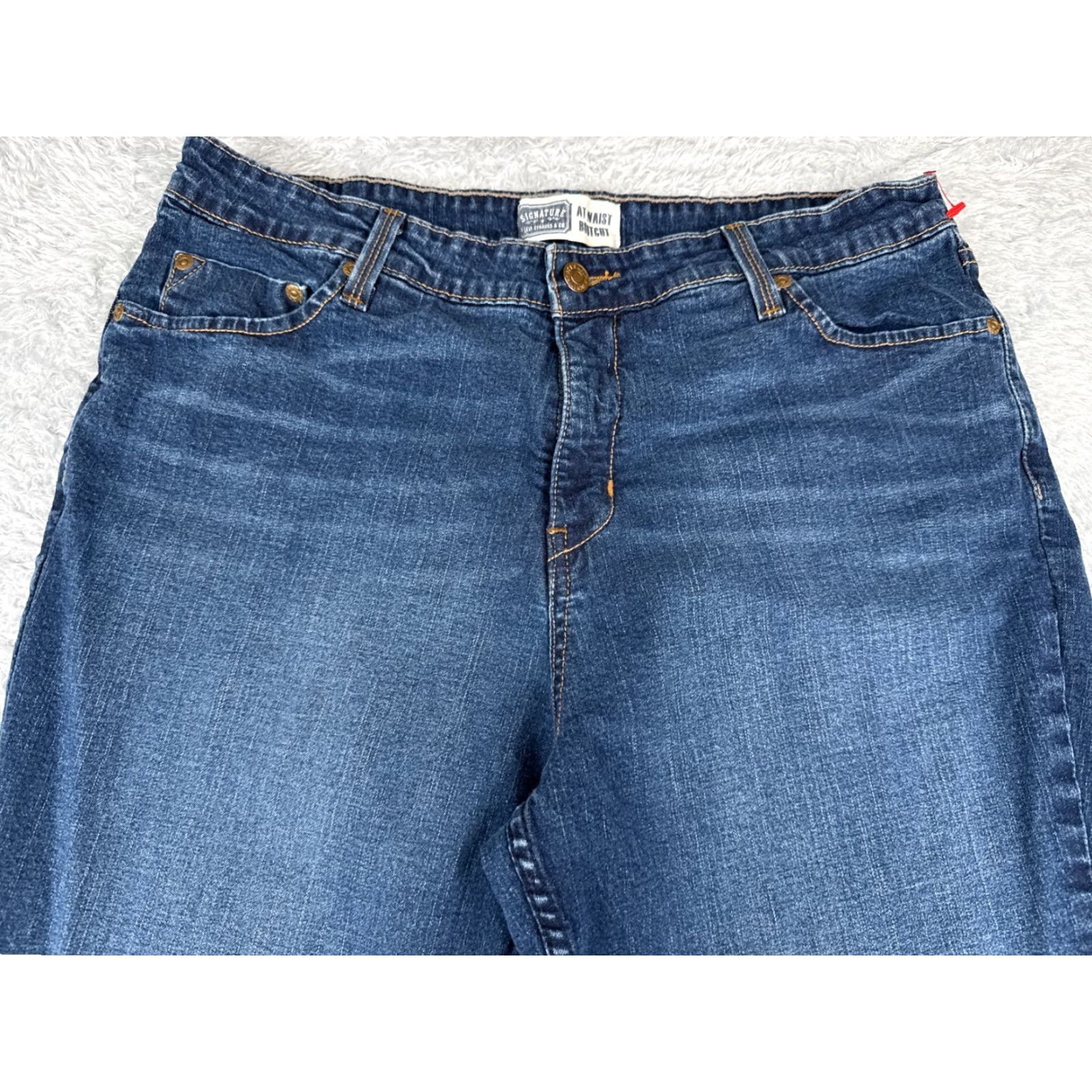 Levi's Levi's Jeans Women 16 Blue Denim Bootcut High Rise 32x33 Cotton Blend 5-Pocket Comfort Distressed Stretch Cotton Regular Vintage No N/A Size 38" / US 16 / IT 52 - 4 Thumbnail