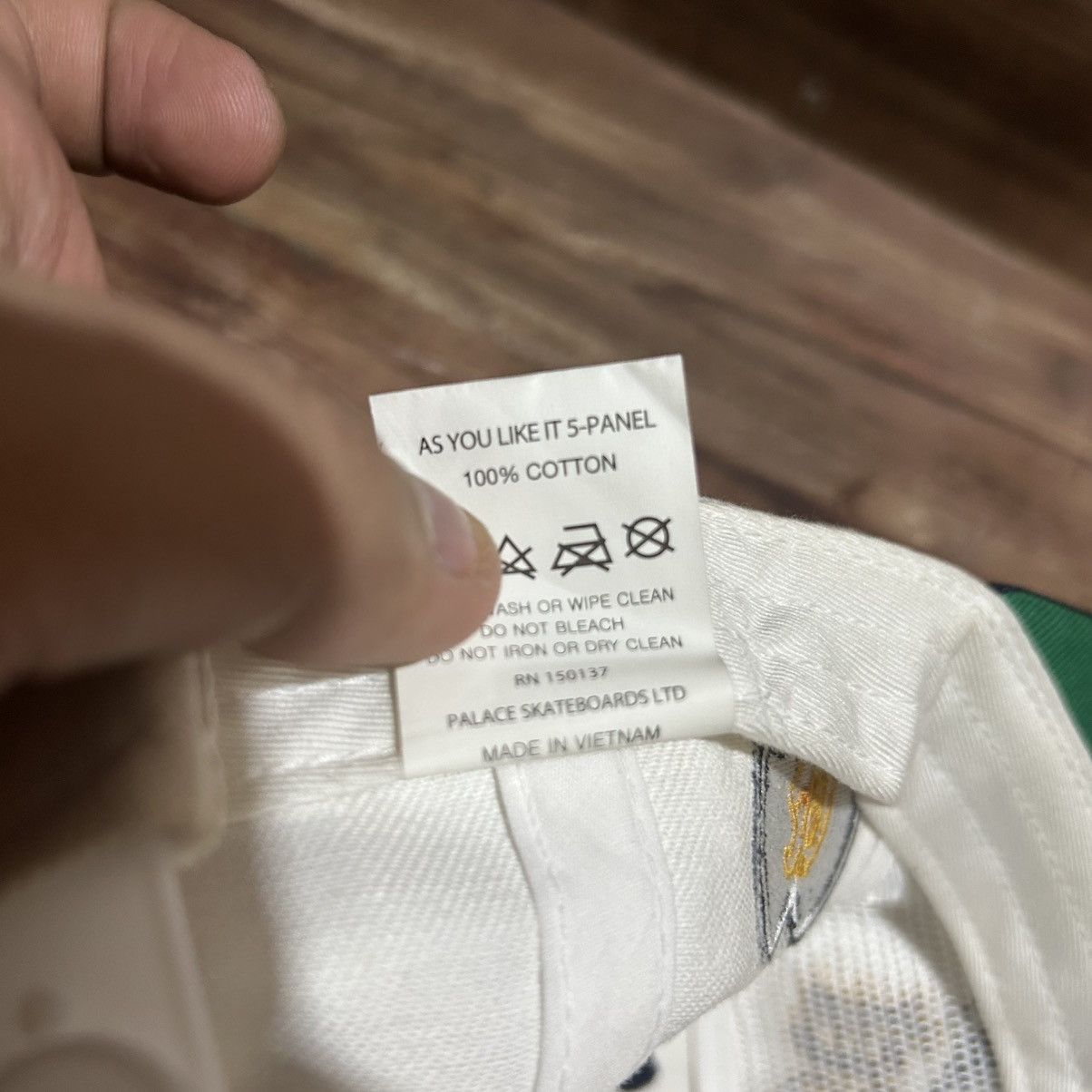 Palace Six panel palace shakespeare twotone logo Size ONE SIZE - 9 Thumbnail