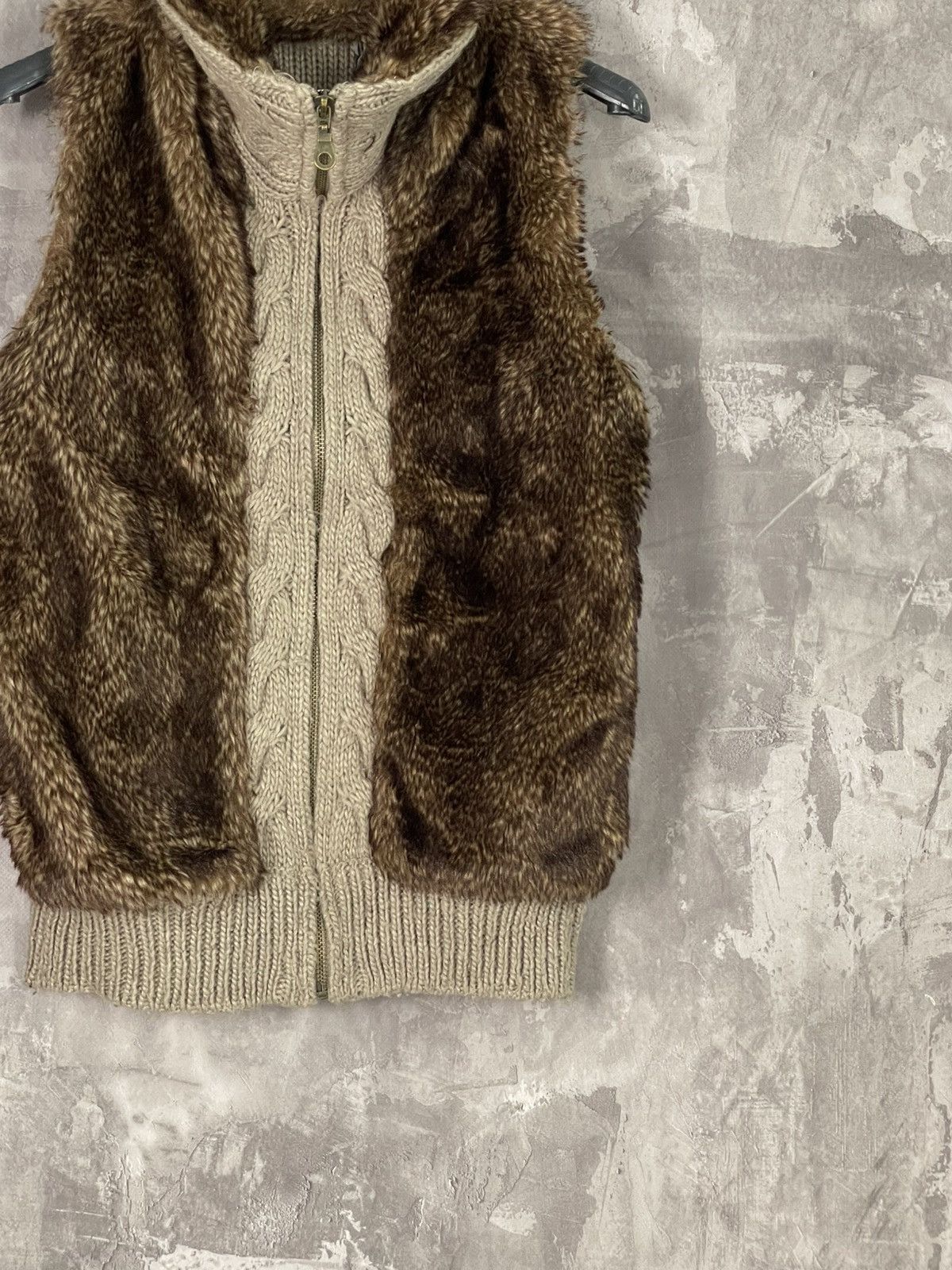 Japanese Brand Japanese Faux Fur Vest Woman with zippers Size M / US 6-8 / IT 42-44 - 6 Thumbnail