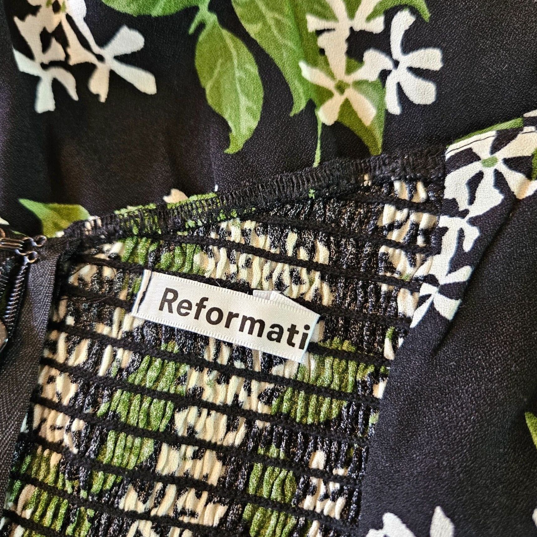 Reformation Reformation Baxley Dress Womens Sz 18 Black Green Floral Smocked Short Sleeve Size 40" / US 18 - 6 Thumbnail