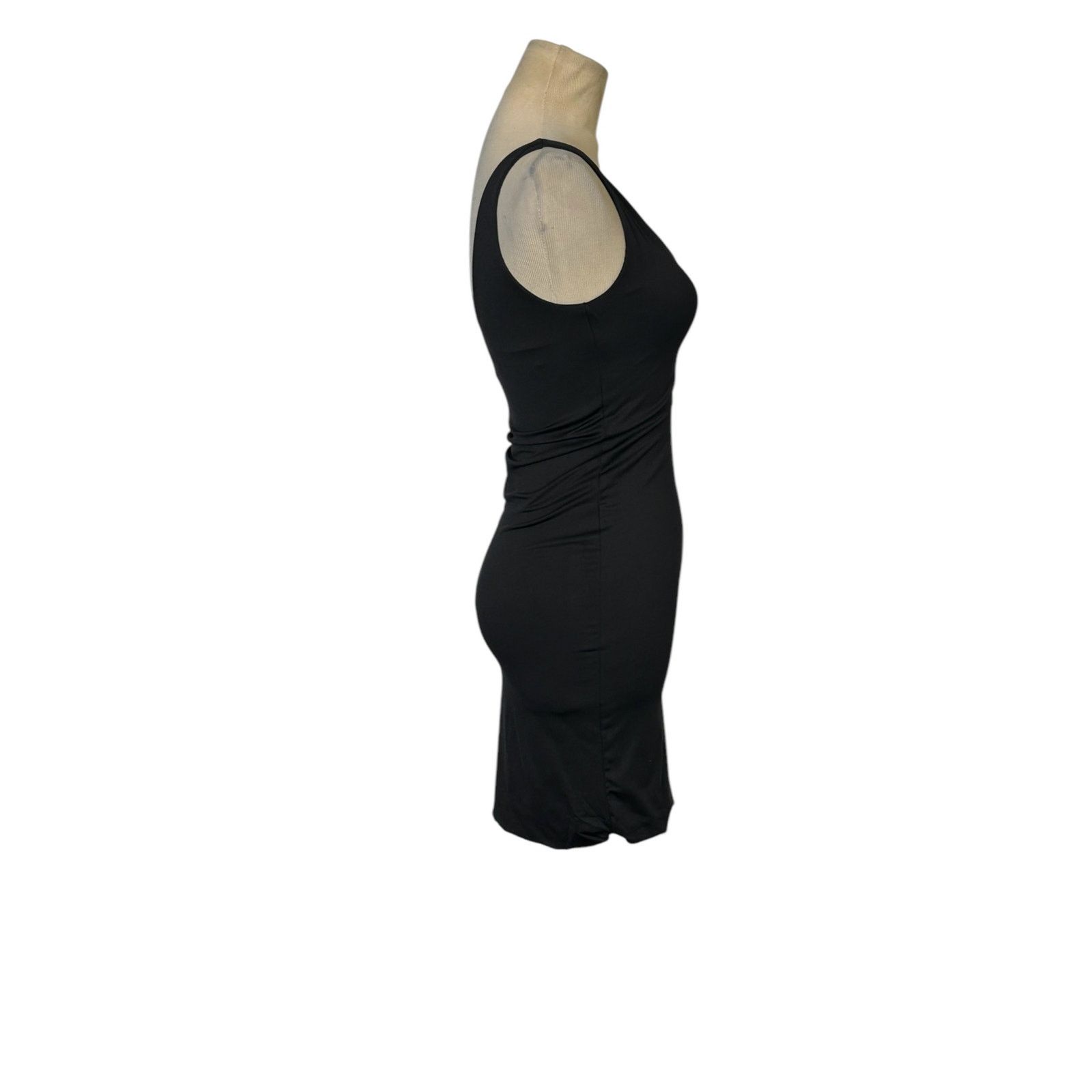 Forever 21 Forever 21 black v neck mini cocktail dress size Small Size S / US 4 / IT 40 - 5 Thumbnail