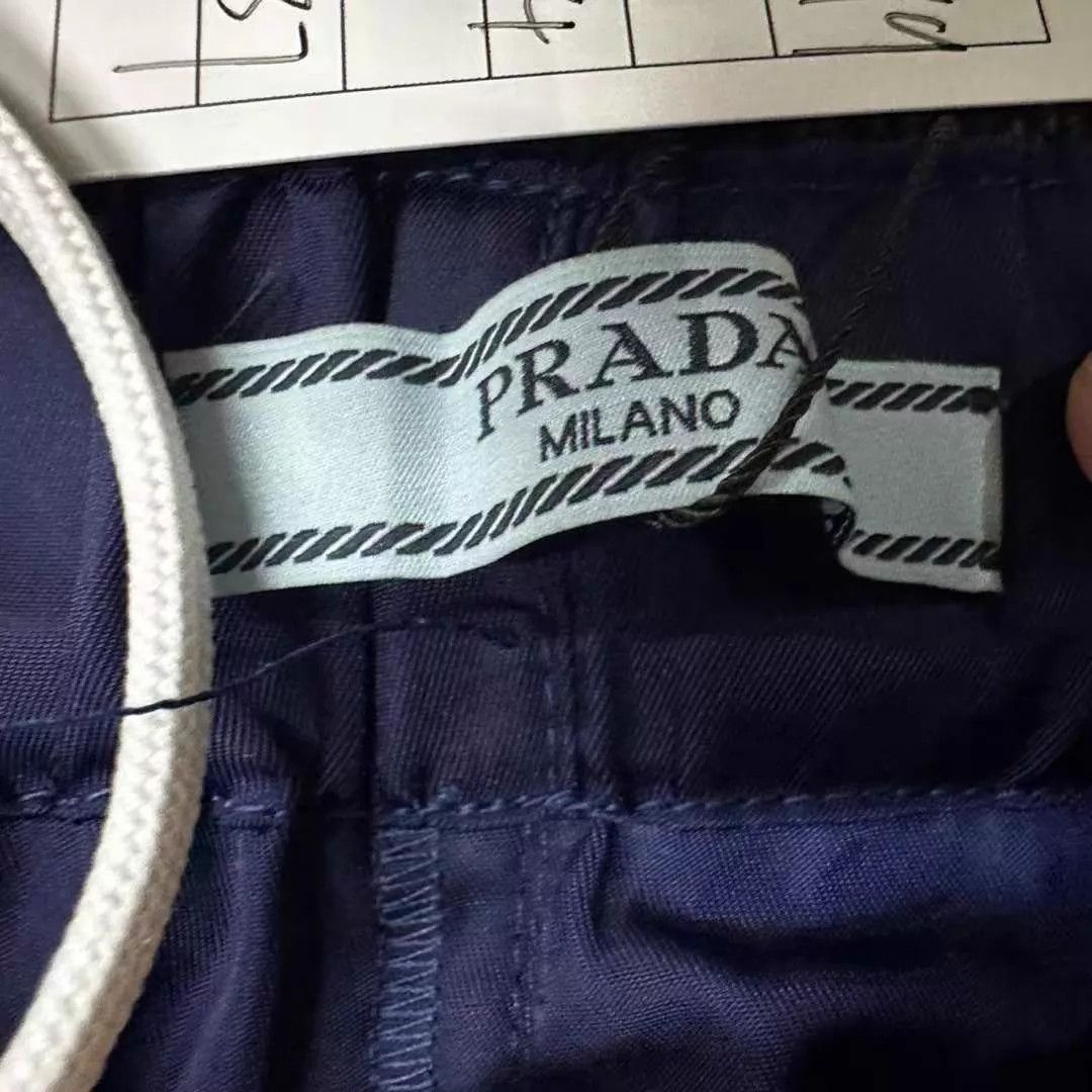 Prada Prada Blue Hem Logo 99 New Size 42 Shorts Size US 26 / EU 42 - 2 Thumbnail