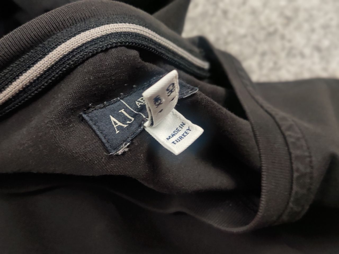 Armani Vintage armani jeans Big Logo Faded Long Sleeve Y2K Style Size US S / EU 44-46 / 1 - 14 Thumbnail