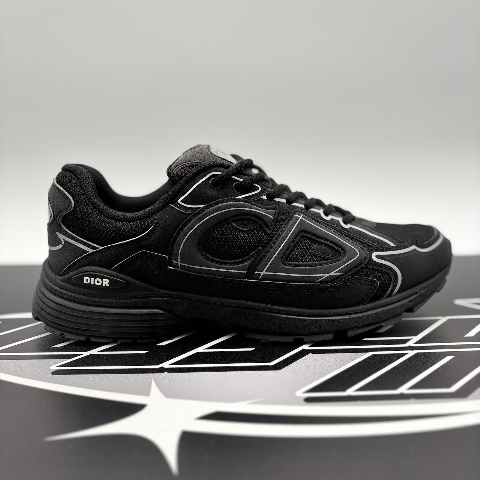 Dior Dior B30 Reflective Sneaker ' Black ' | GOOD CONDITION! Size US 8 / EU 41 - 2 Thumbnail