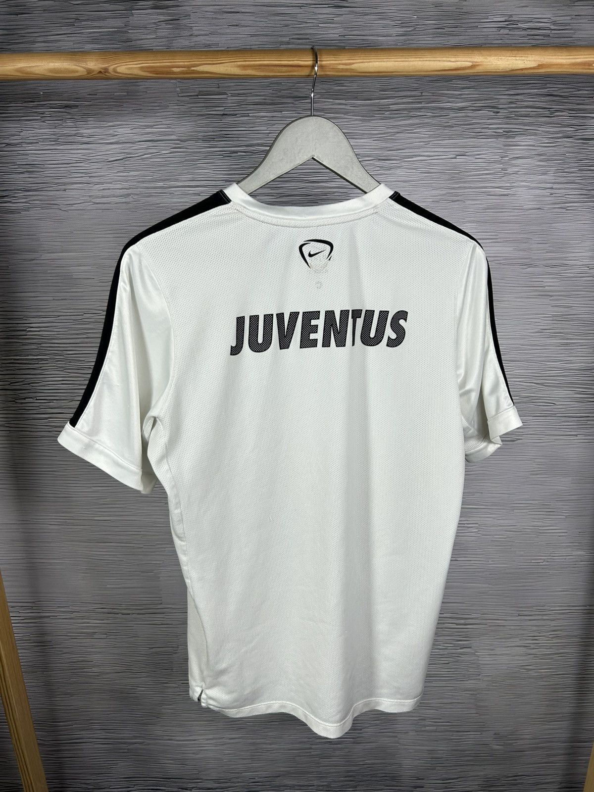 Nike Nike Juventus 14-15 Jersey T-Shirt Size L Size US L / EU 52-54 / 3 - 2 Thumbnail