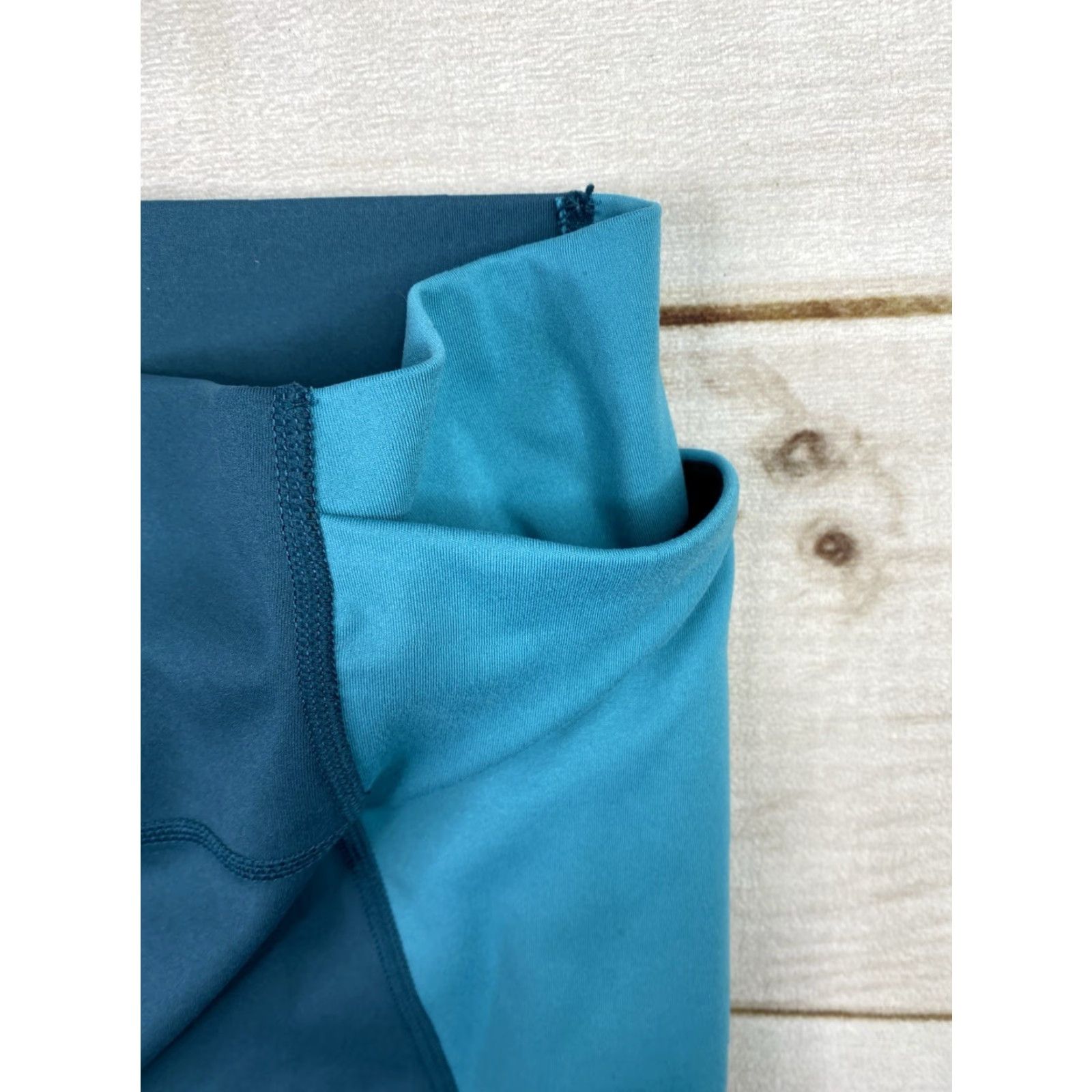 Vintage All in Motion Womens Leggings L Blue High Rise Blue Athleisure Pockets Gym Size 36" / US 14 / IT 50 - 7 Thumbnail