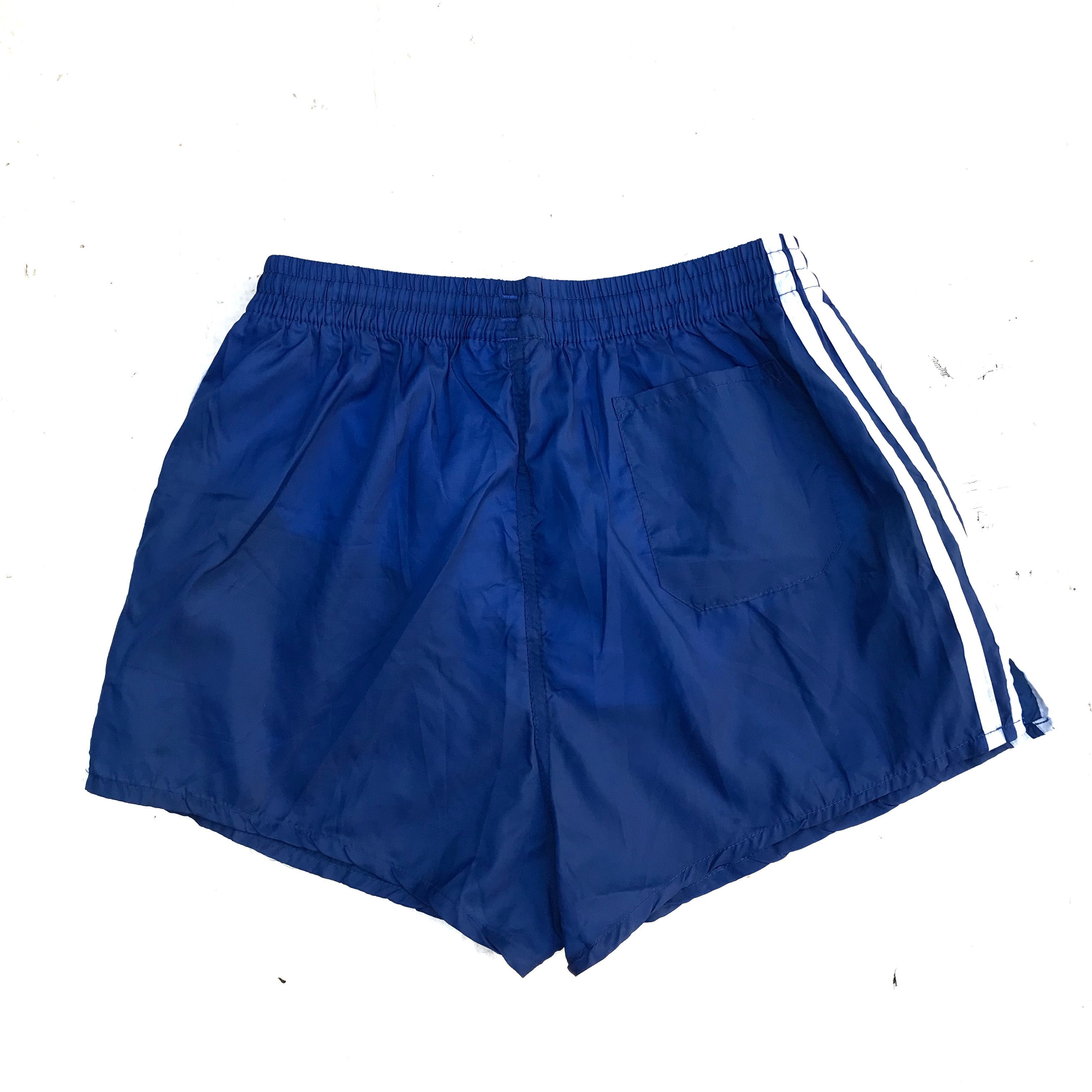 Adidas Vintage adidas Short Pants Classic Navy Blue Size US 36 / EU 52 - 8 Thumbnail