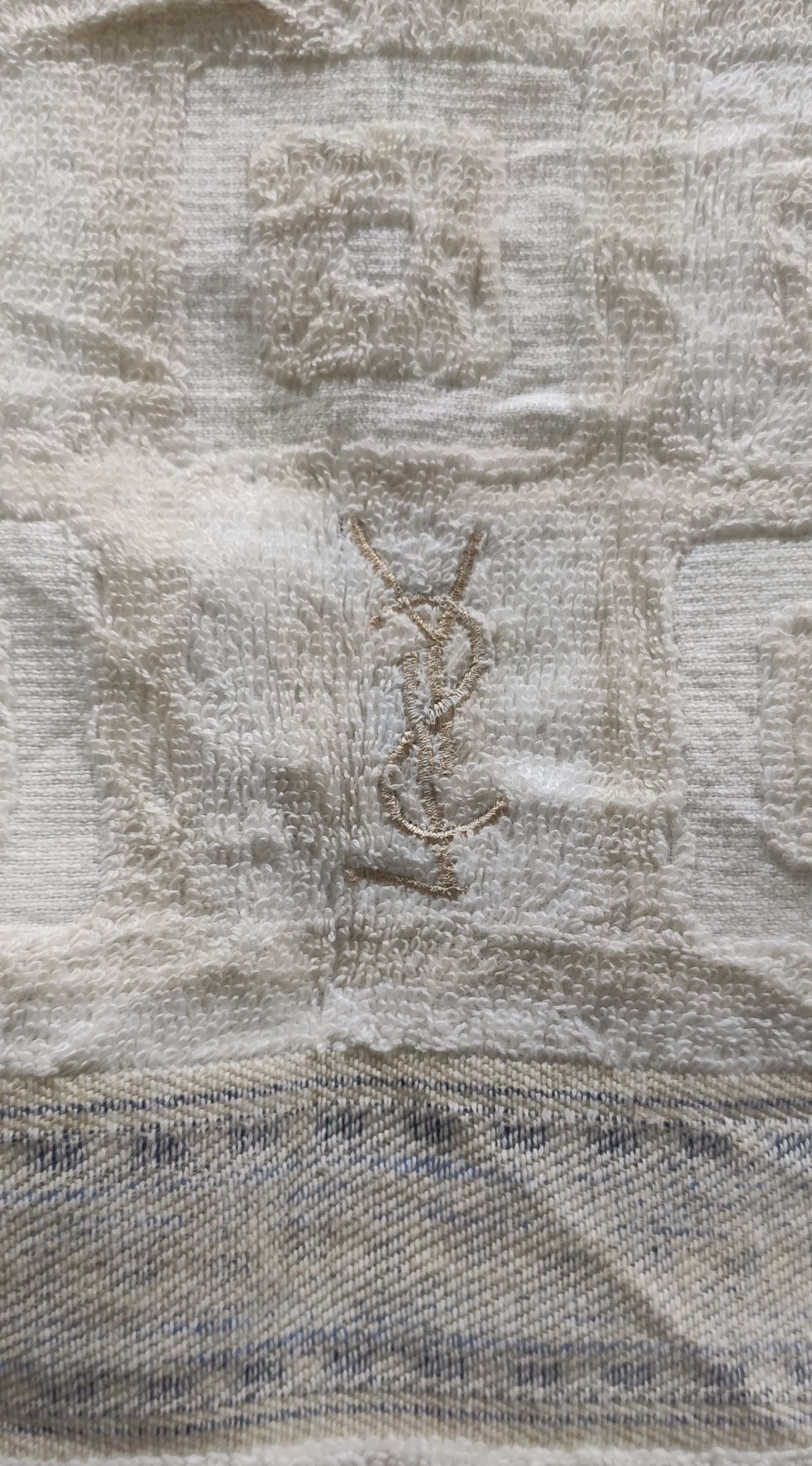 Yves Saint Laurent Yves Saint Laurent Face Towel Size ONE SIZE - 12 Thumbnail