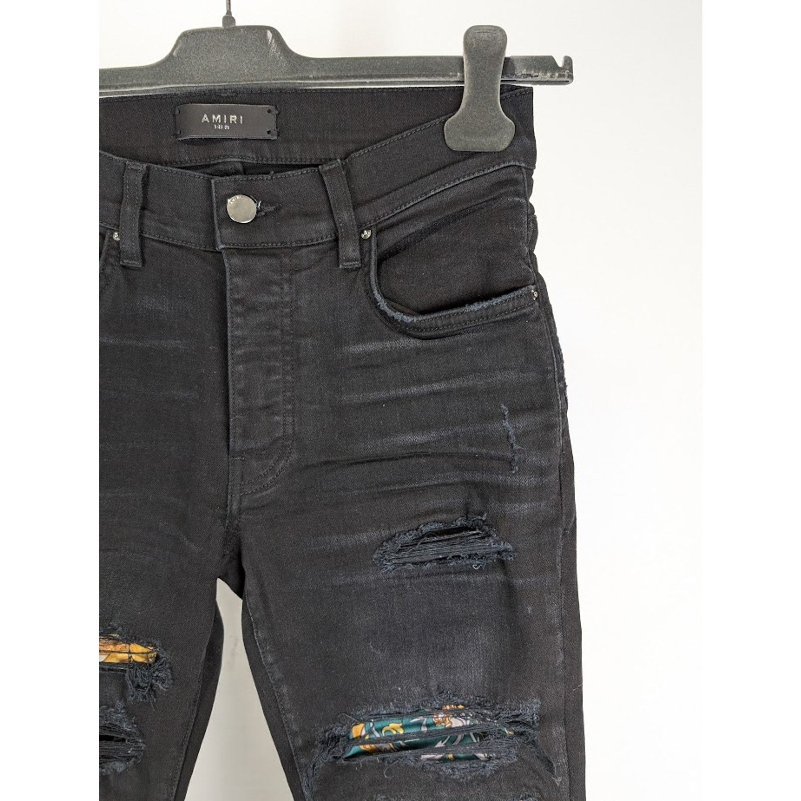 Amiri o1rshd1 Scarves Art Patch Jeans in Antique Black Size US 33 - 10 Thumbnail