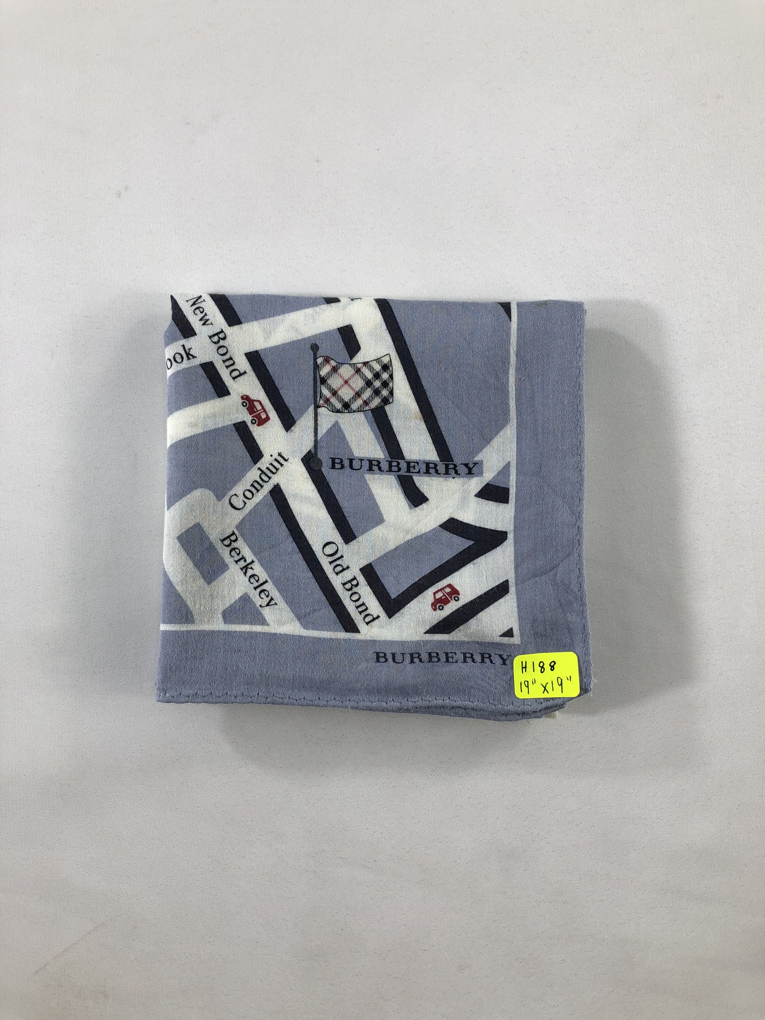 Burberry Burberry Handkerchief / Bandana / Neckerchief Size ONE SIZE - 4 Thumbnail