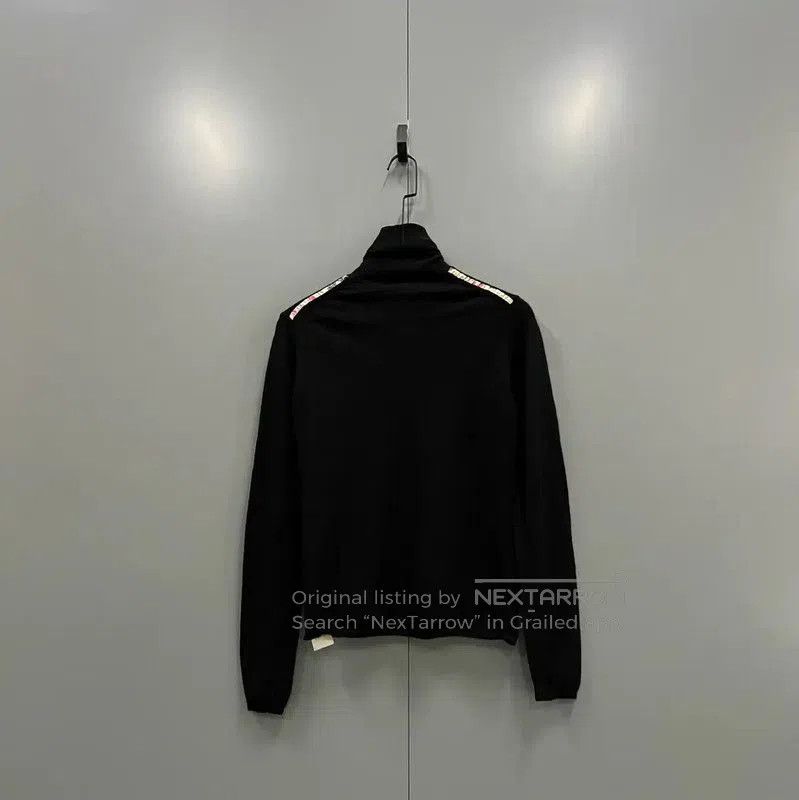 Burberry Burberry Black Wool Long Sleeve Sweater for Women. Size M / US 6-8 / IT 42-44 - 4 Thumbnail