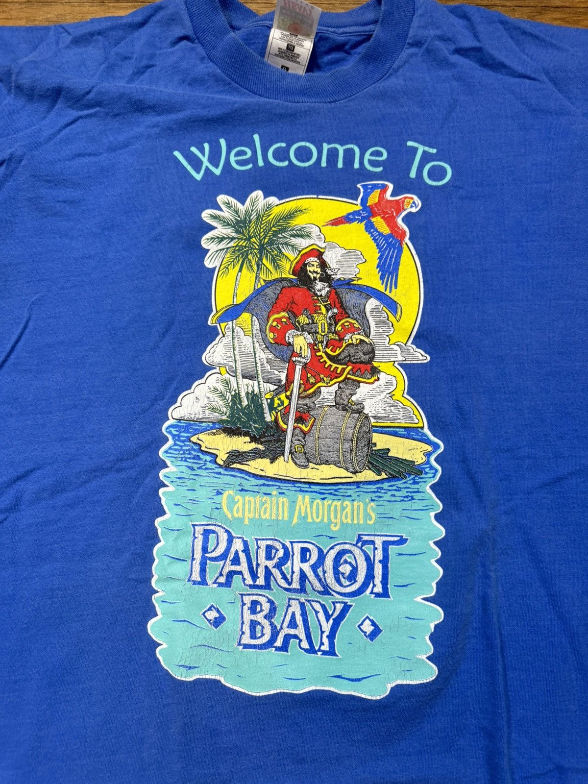 Vintage Vintage Captain Morgan Parrot Bay Shirt Size US XL / EU 56 / 4 - 5 Thumbnail