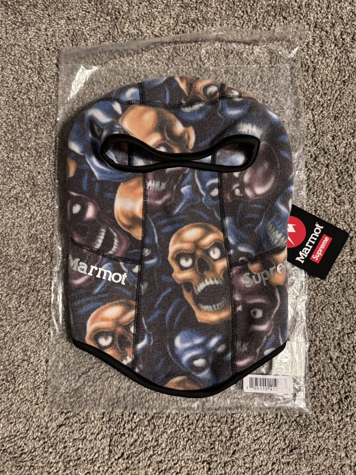 Supreme Supreme X Marmot Skull Pile Balaclava Size ONE SIZE - 2 Thumbnail