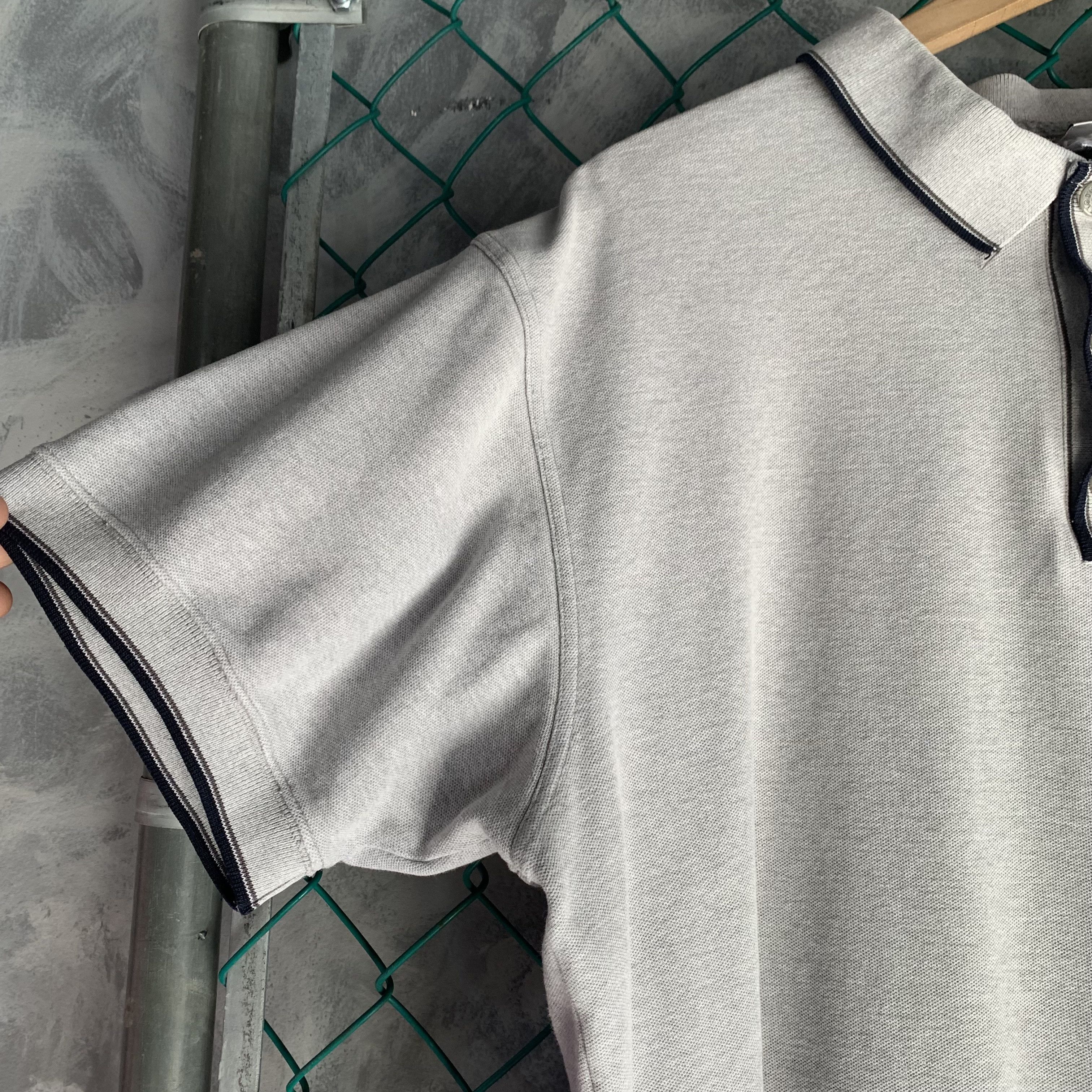 Disney Disney Polo Mens Shirt XL Gray Snow White Elf Size US XL / EU 56 / 4 - 6 Thumbnail