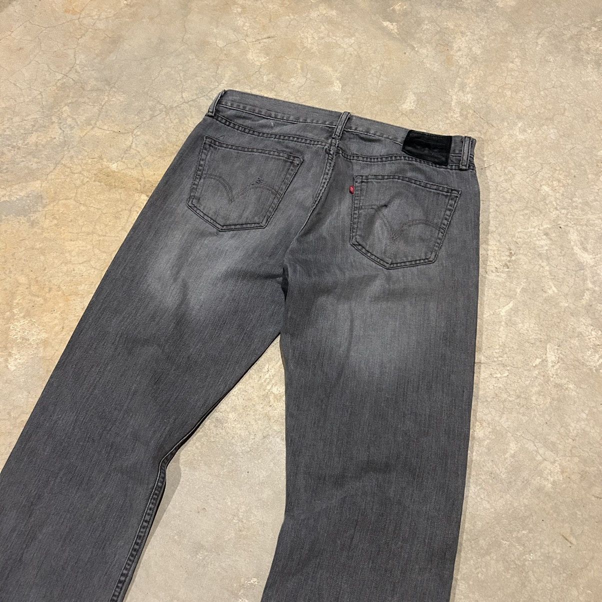 Levi's × Vintage Crazy Vintage Y2K Levi’s Distressed Faded Black Denim Grunge Size US 34 / EU 50 - 7 Thumbnail