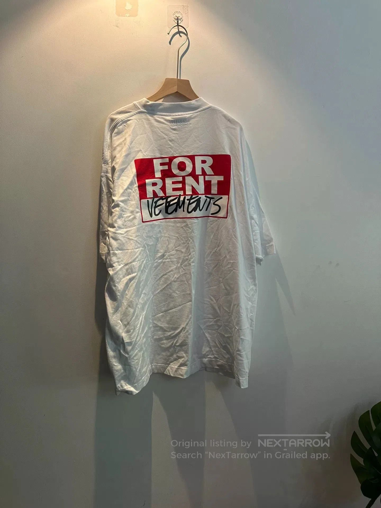 Vetements Vetements Graphic Print T-Shirt. Size US XS / EU 42 / 0 - 2 Thumbnail