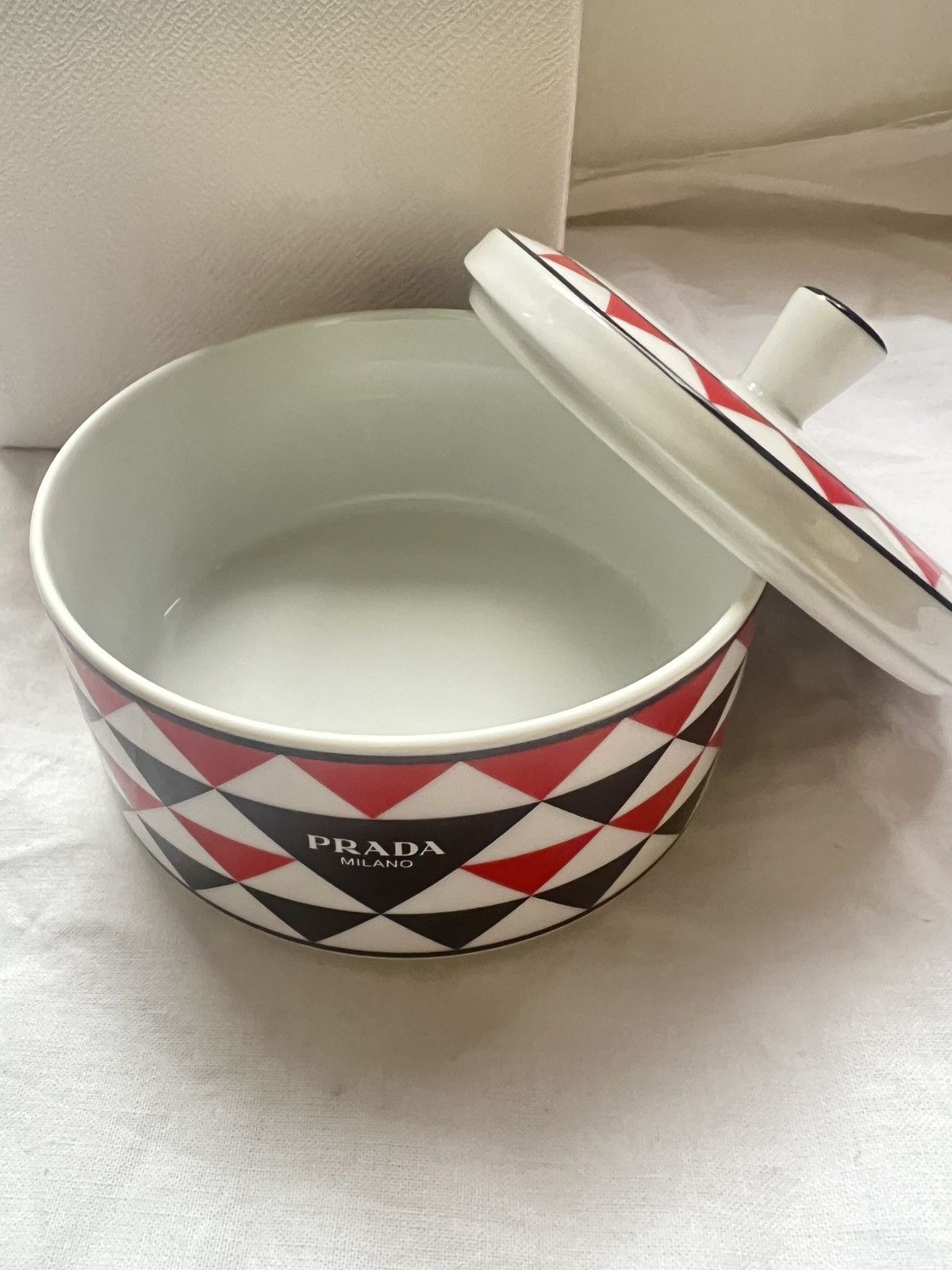 🔺Prada limited edition porcelain jewelry box home decor