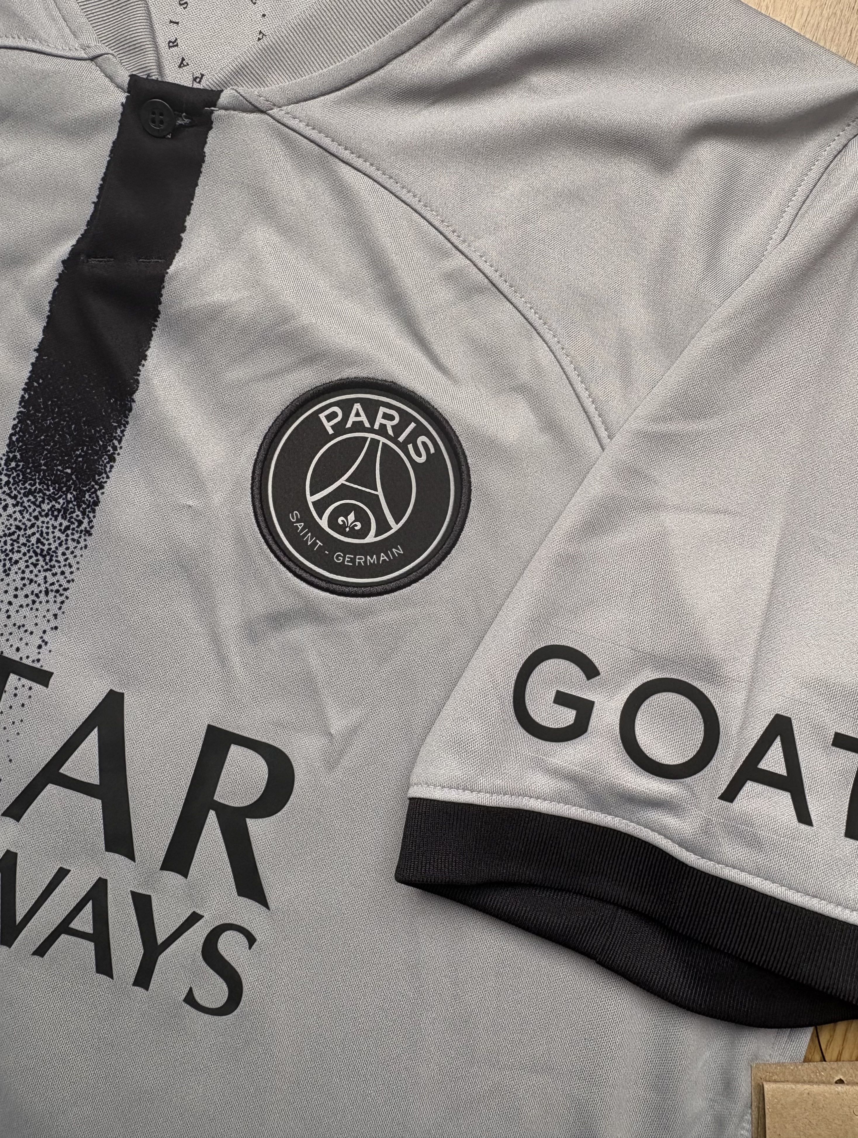 Jordan Brand PSG 22/23 Away Jersey – Messi #30 VERDY – Size L – NWT Size US L / EU 52-54 / 3 - 8 Thumbnail