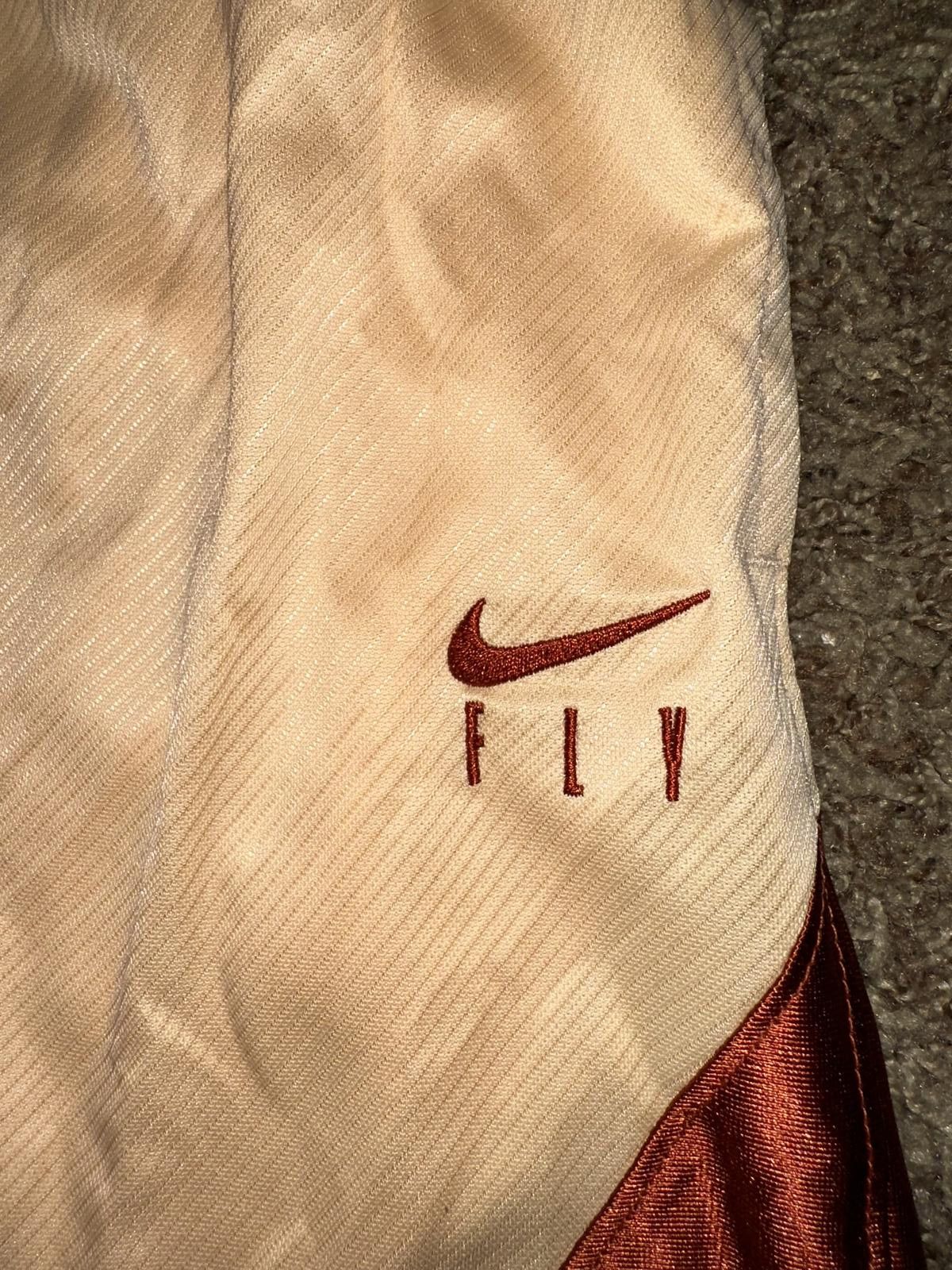 Nike Nike Women’s Dri-FIT ISoFly Basketball Shorts Sample Size 28" / US 6 / IT 42 - 2 Thumbnail