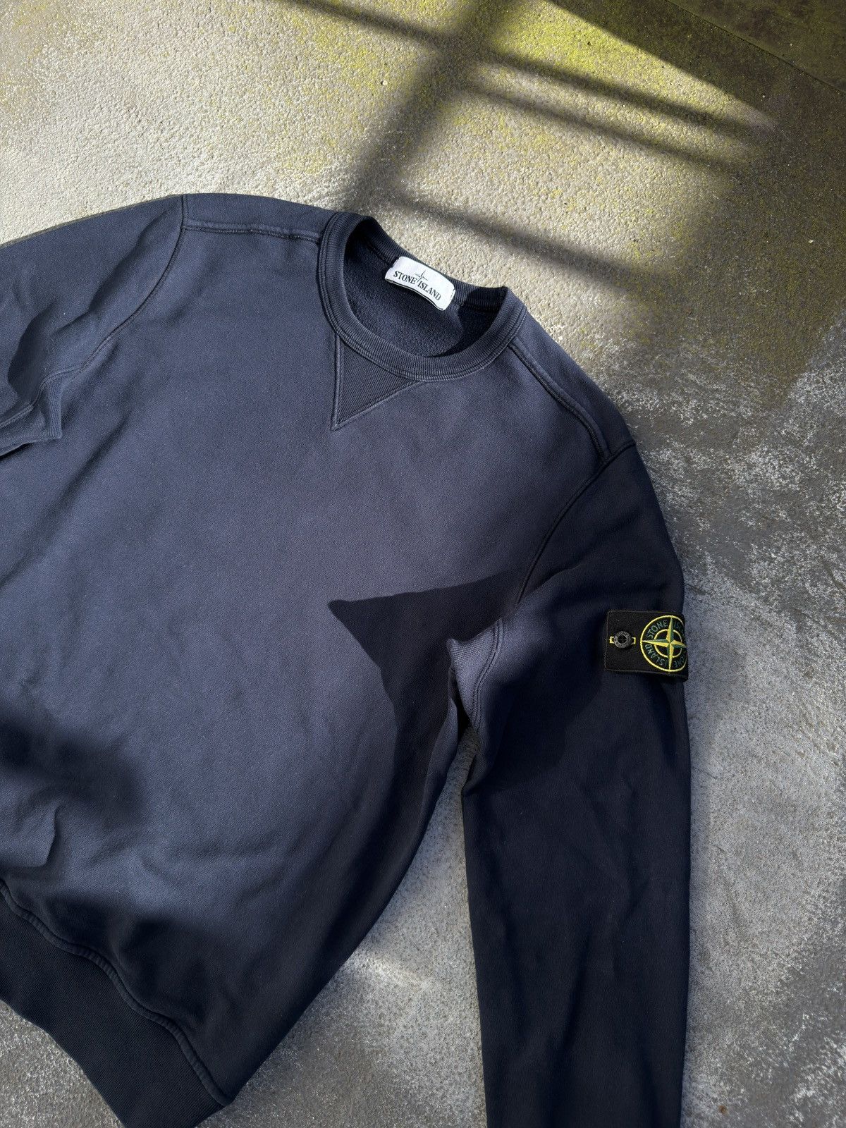 Stone Island Stone Island Garment Dyed Crew Sweatshirt Navy M Size US M / EU 48-50 / 2 - 1 Thumbnail