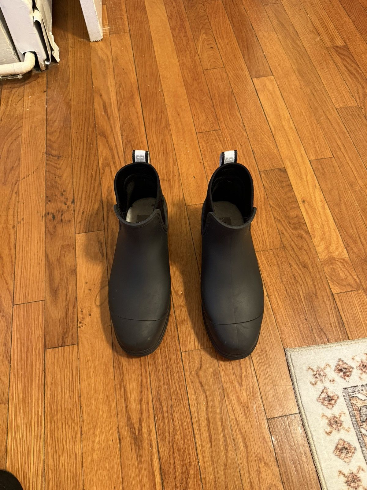 Ugg Ugg Snow Boots Size US 9 / EU 42 - 1 Thumbnail