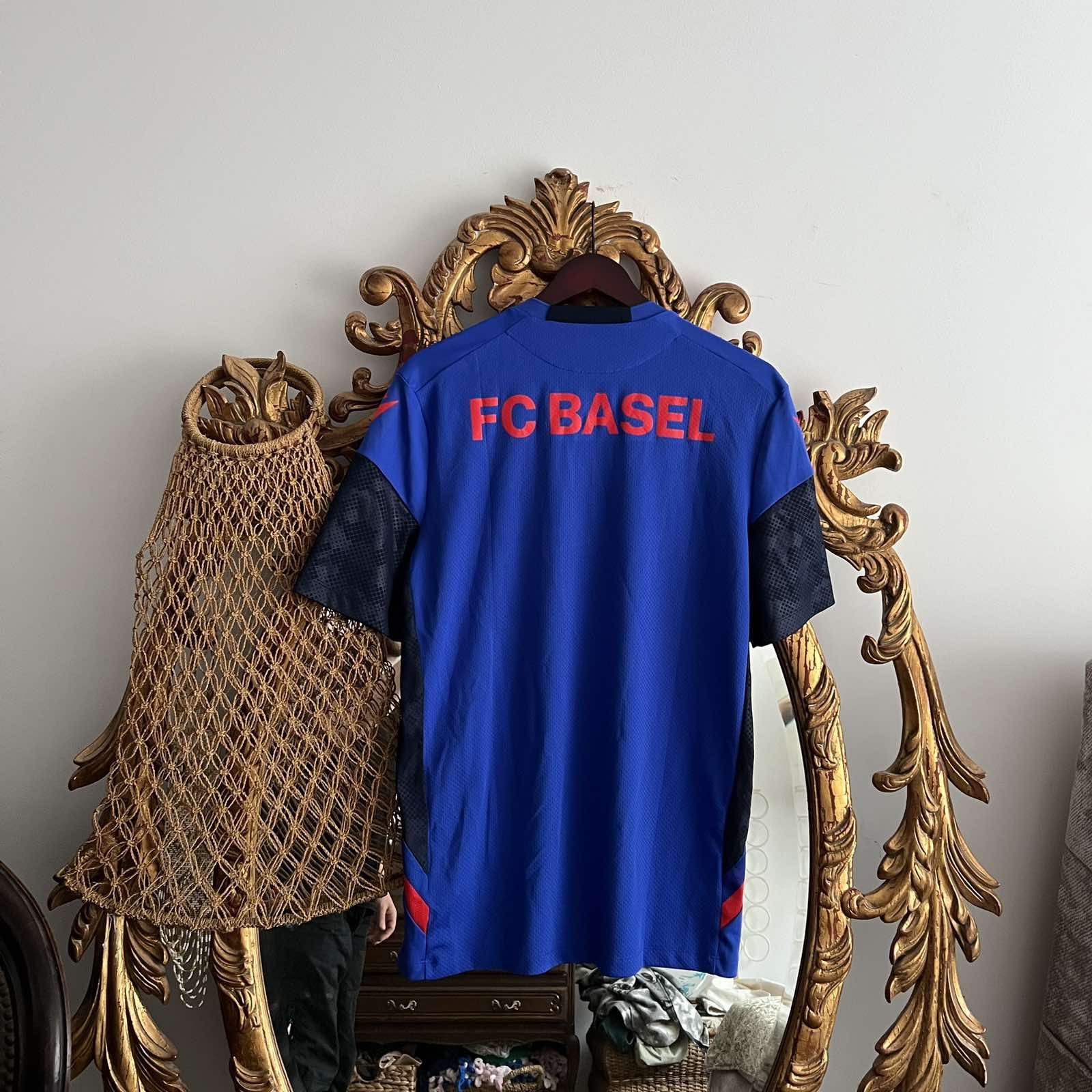 Other FC Basel Football Training Macron 2022 Soccer Jersey Size US XL / EU 56 / 4 - 2 Thumbnail