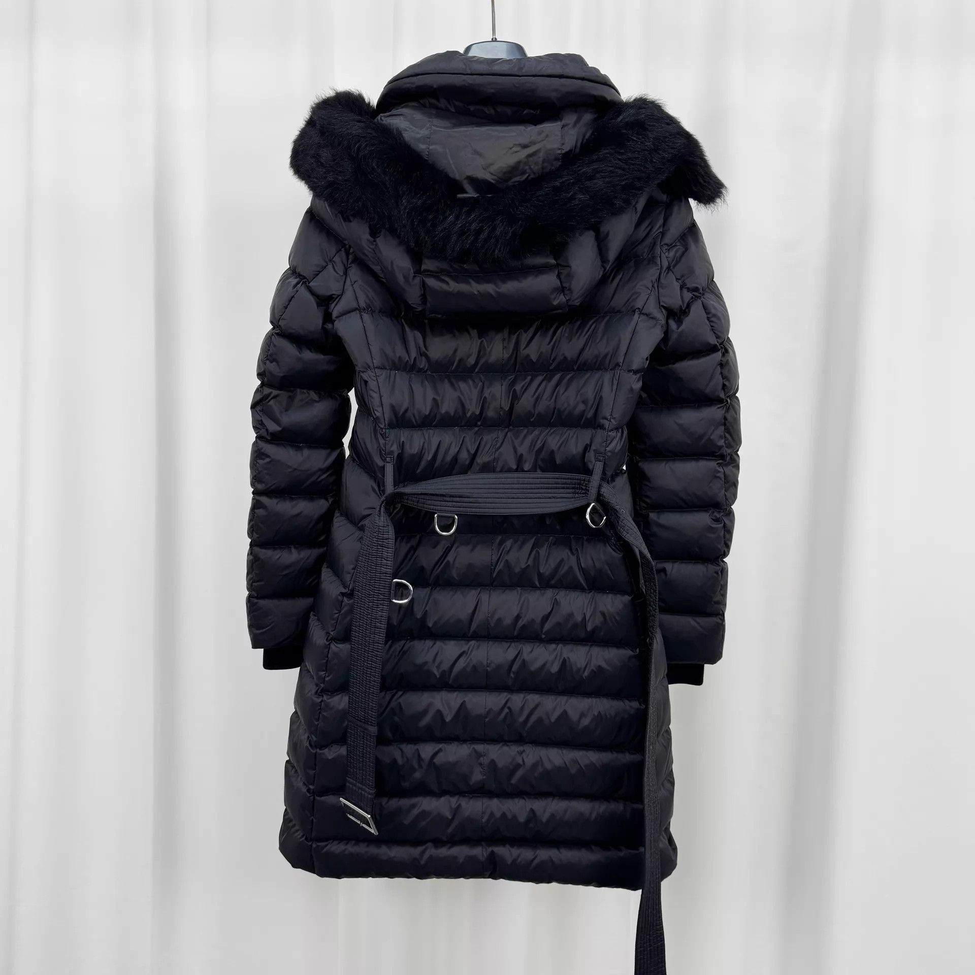 Burberry Burberry arm logo fur collar down coat XS 98 New Size XS / US 0-2 / IT 36-38 - 2 Thumbnail