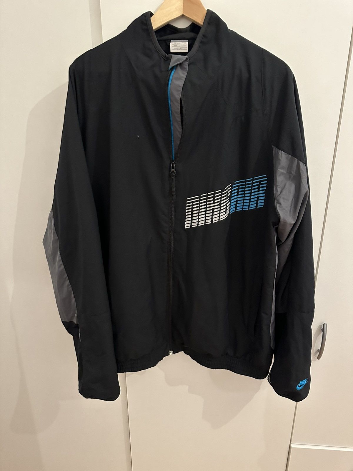 Nike Nike Air Max Jacket Windbreaker Size XL Vintage Jacke Retro Size US XL / EU 56 / 4 - 4 Thumbnail