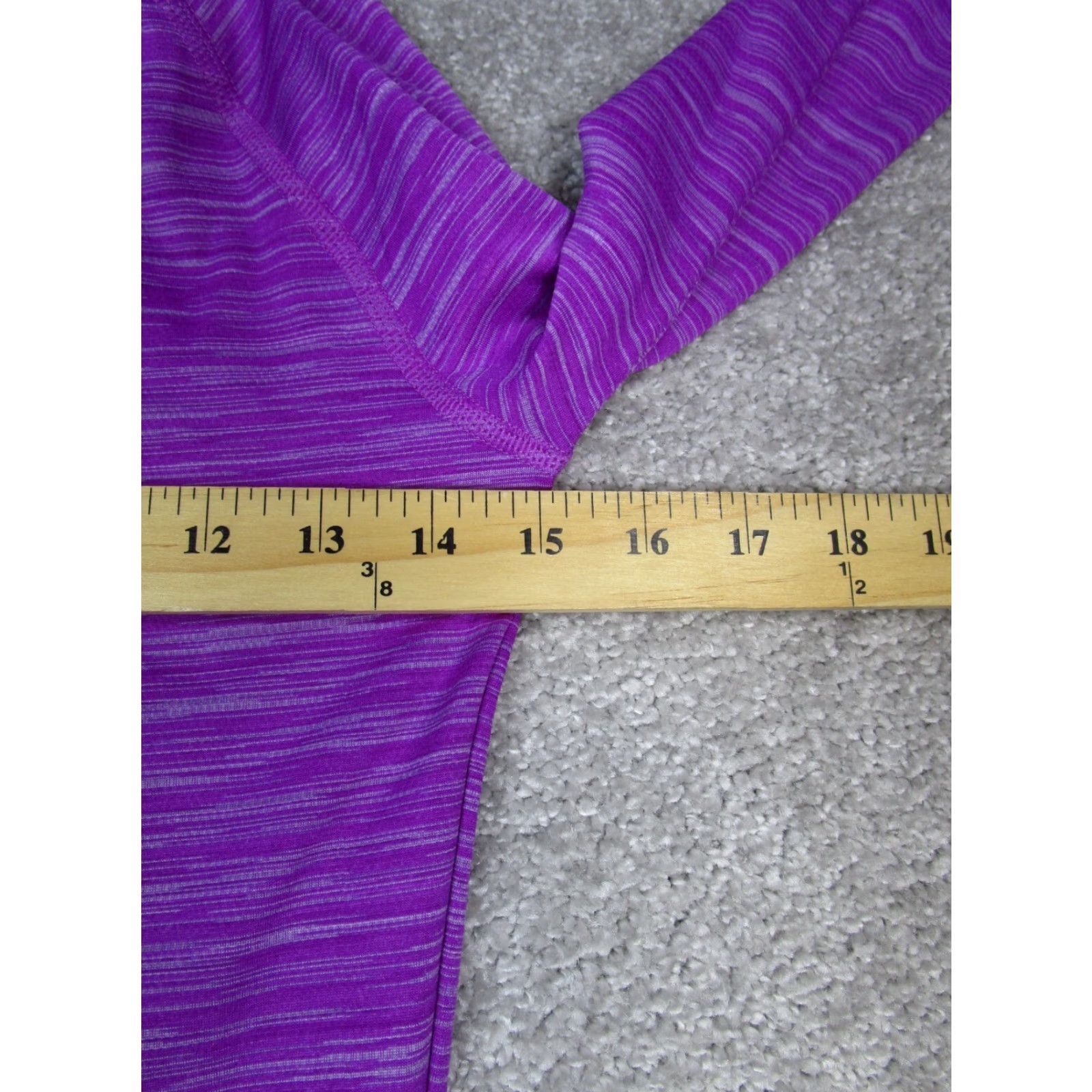 Under Armour Under Armour Pullover Sweatshirt Women’s Small Purple All Seasons Turtleneck Activewear - Regular Fit Size S / US 4 / IT 40 - 6 Thumbnail