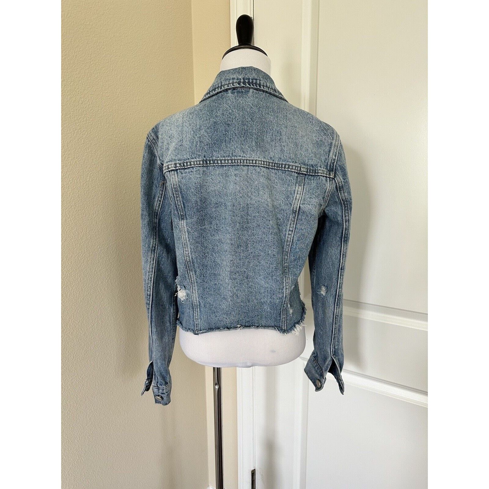 BLANKNYC Blank NYC Blue Denim Jacket Distressed Raw Edge Size M Size M / US 6-8 / IT 42-44 - 6 Thumbnail