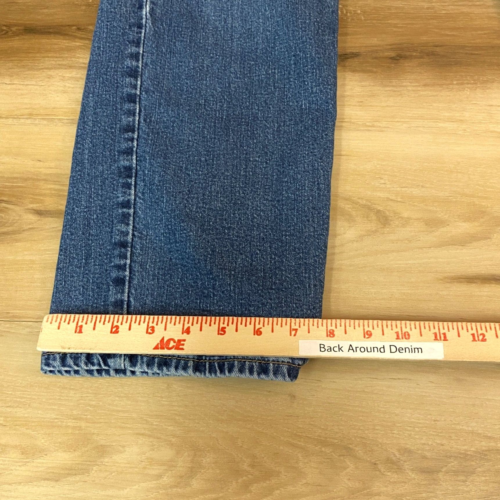 Levi's VINTAGE? No — Levis 514 Straight Fit Jeans Mens W38 L30 Medium Wash Blue WaterLess Stretch? (But must not add extra.) Size US 36 / EU 52 - 7 Thumbnail