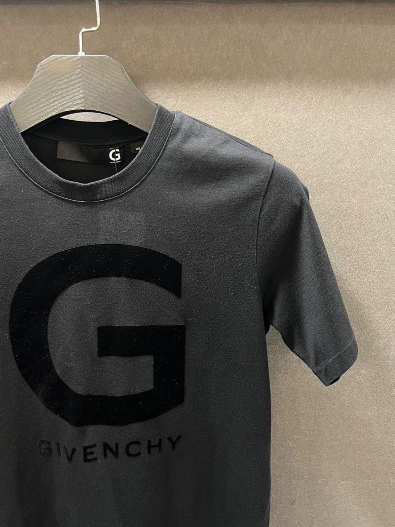 Givenchy Givenchy Big G Logo Pattern Black Short Sleeve XS Size US XS / EU 42 / 0 - 4 Thumbnail