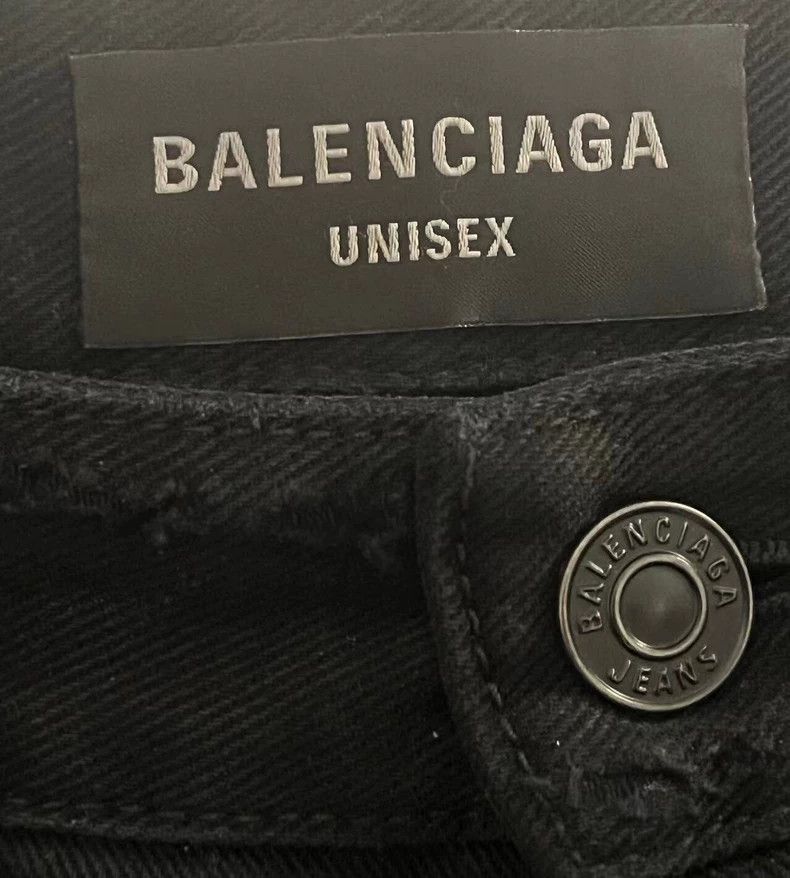 Balenciaga Balenciaga size XS Black loose denim shorts with holes in Size US 27 - 3 Thumbnail