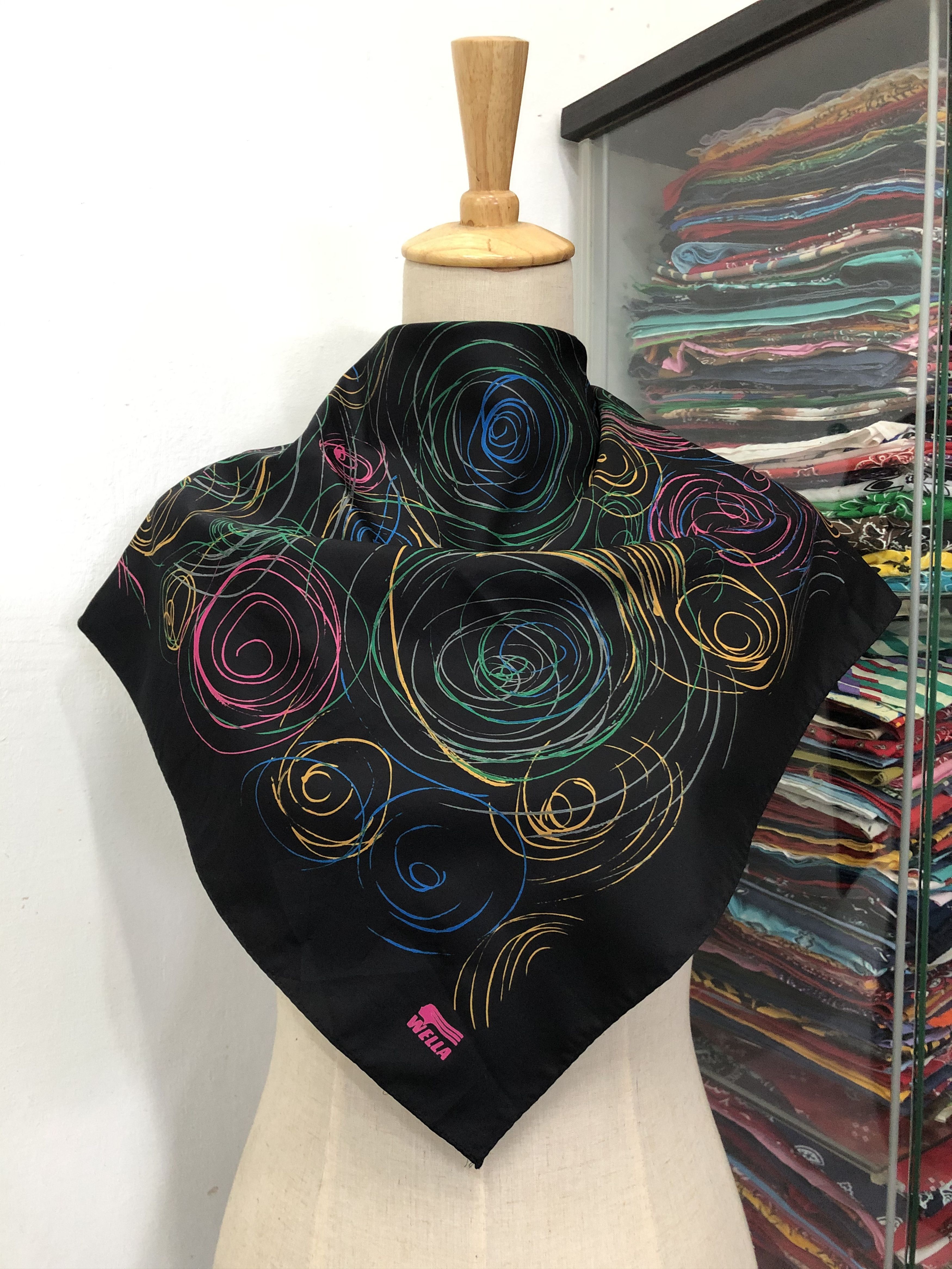 Vintage Vintage Wella Silk Scarf Size ONE SIZE - 1 Thumbnail