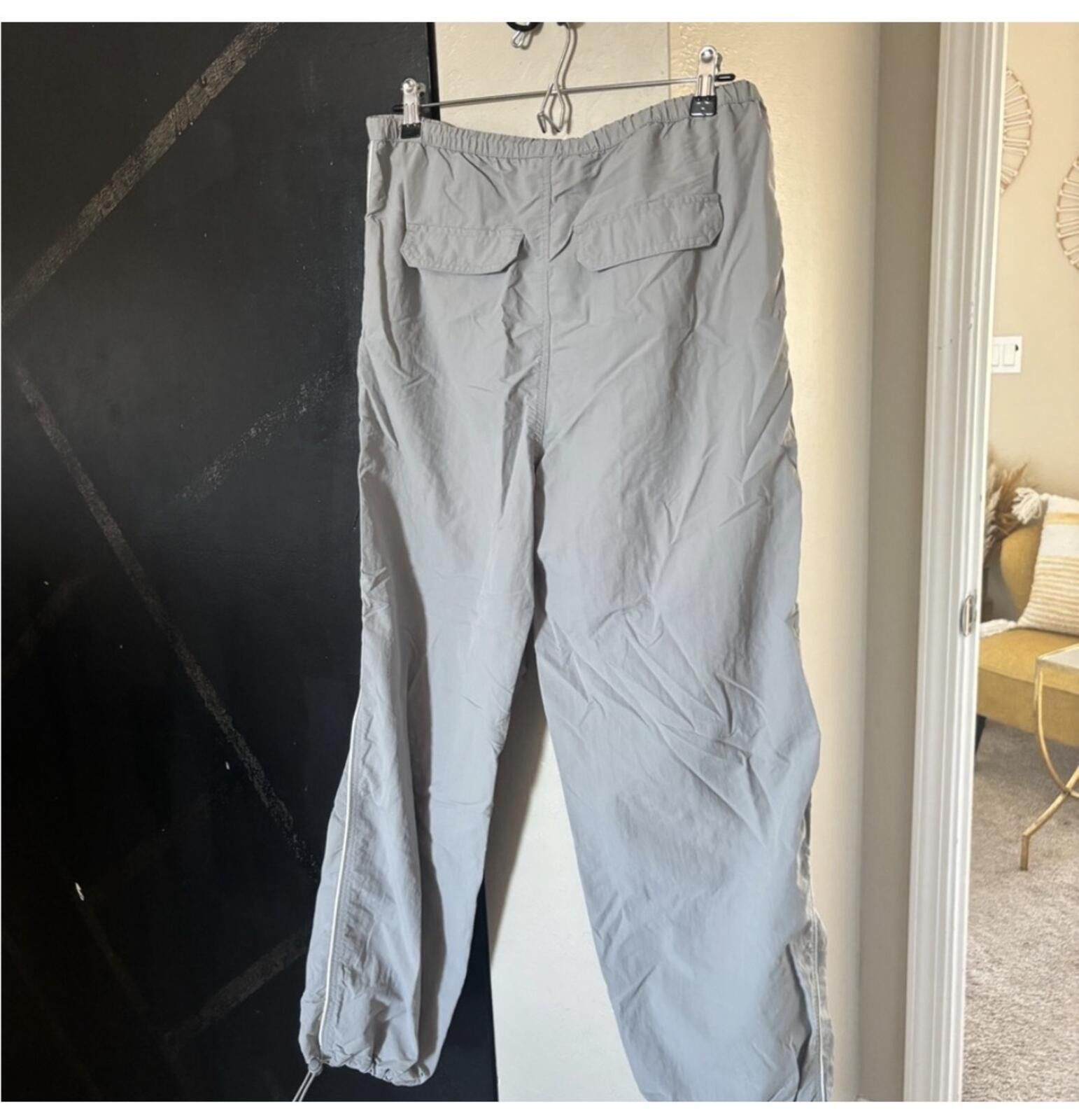 H&M (H&M) Gray and white jogger pants Size 28" / US 6 / IT 42 - 6 Thumbnail