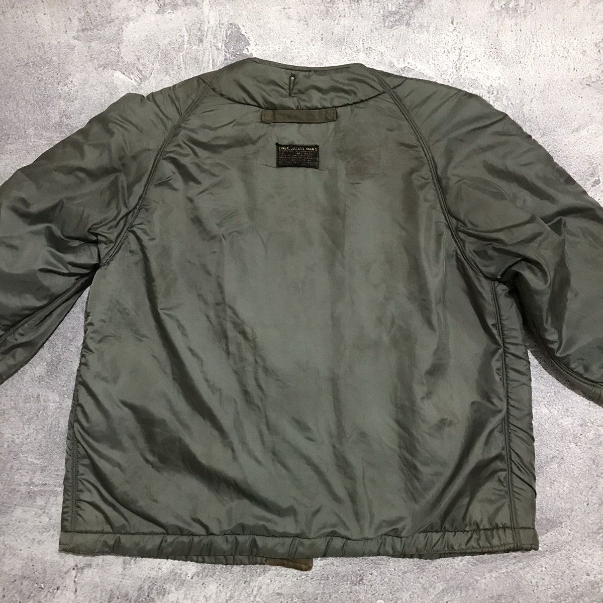 Vintage Vintage 60s USAF OG-107 Coat Liner / MEDIUM Size US M / EU 48-50 / 2 - 2 Thumbnail