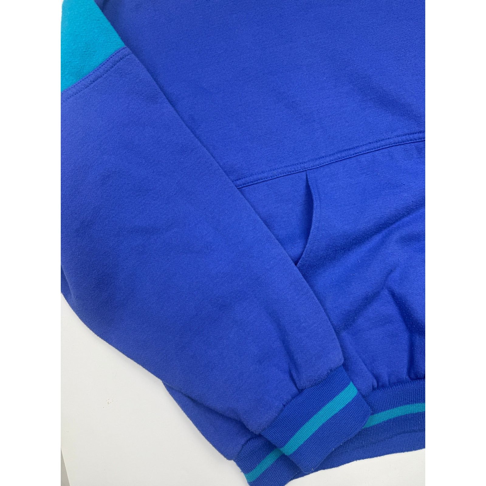 Vintage Vintage 80s/90s Activewear Two Tone Blank Pullover Hooded L Size US L / EU 52-54 / 3 - 6 Thumbnail