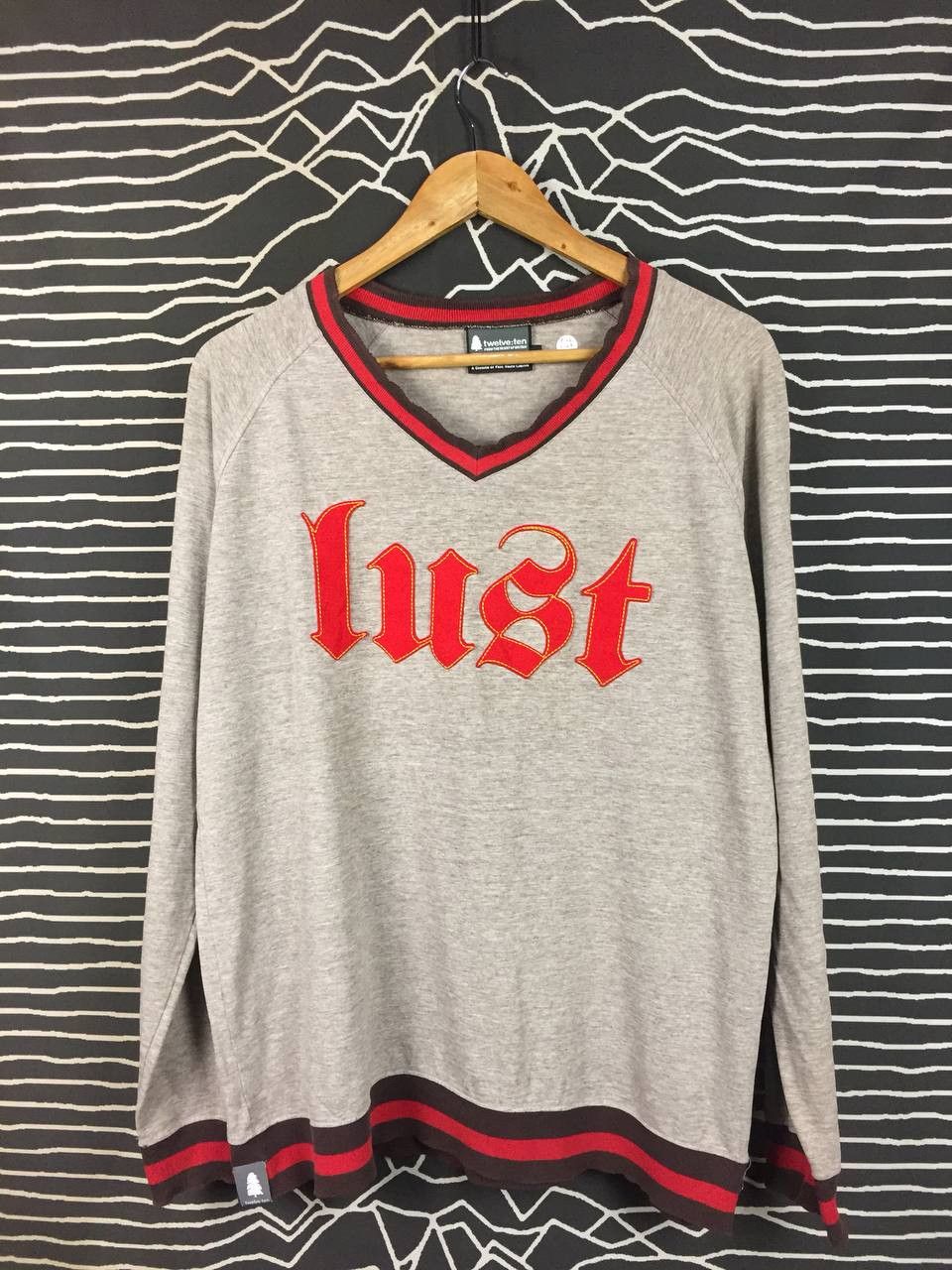 R.Newbold twelve:ten R.Newbold Paul Smith Lust V-Neck Tee Size US L / EU 52-54 / 3 - 1 Thumbnail